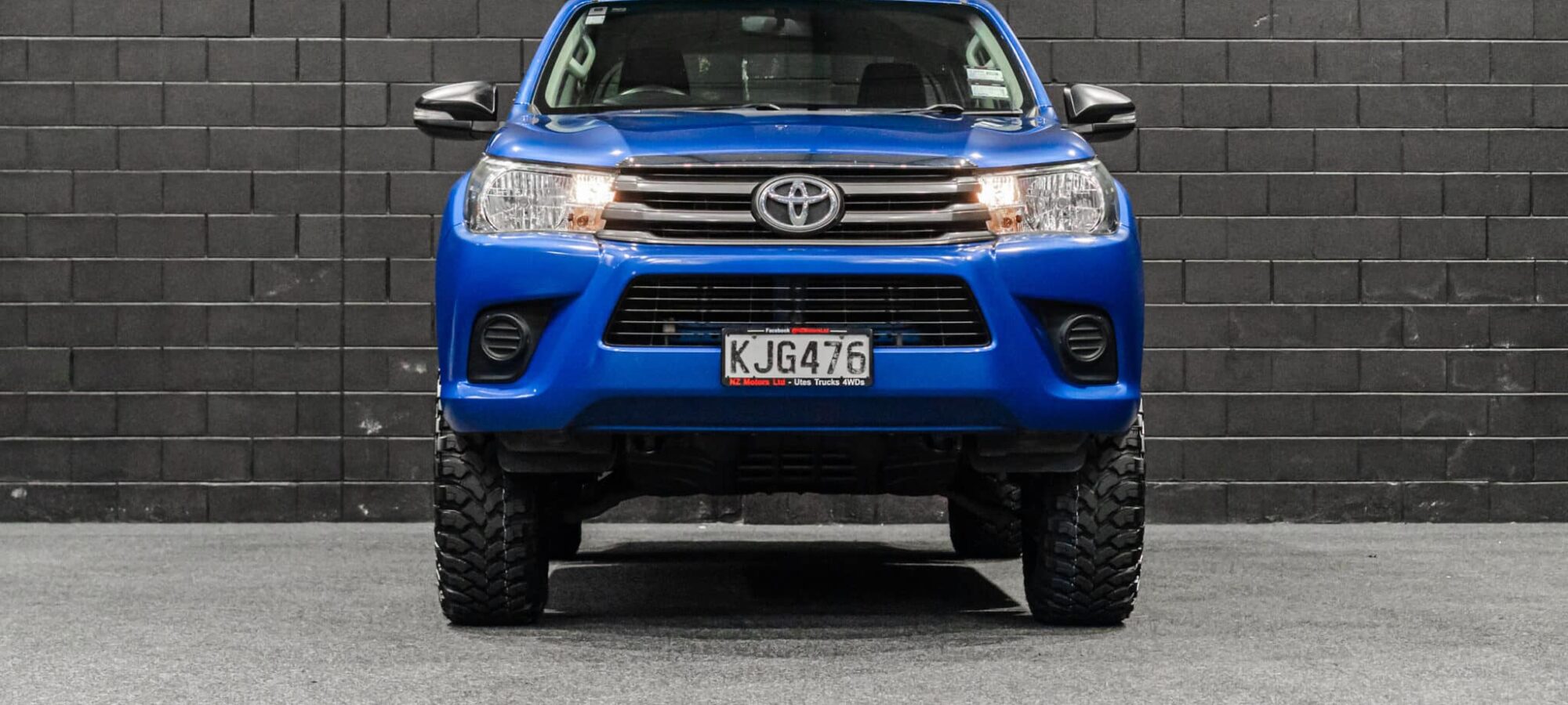 Vehicle Gallery Image