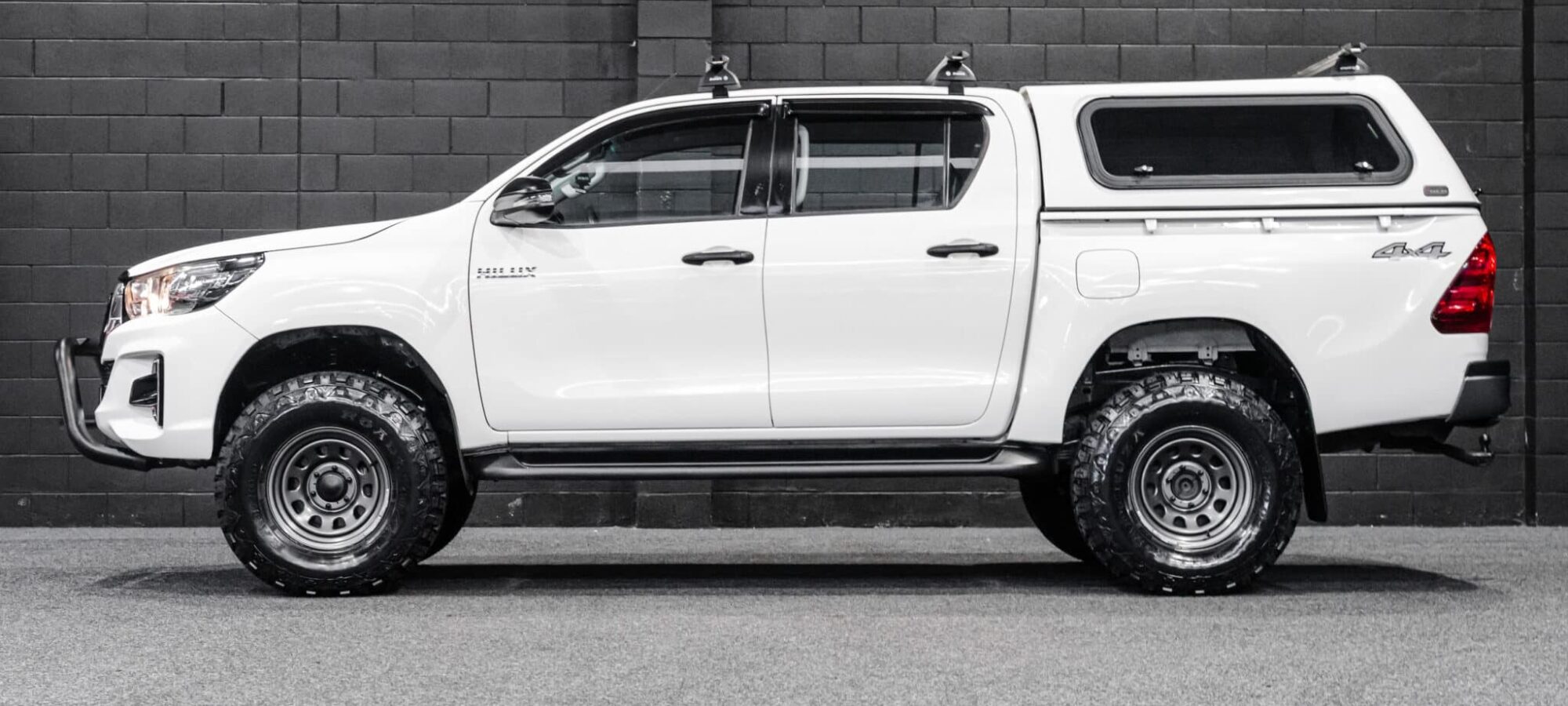 Vehicle Gallery Image