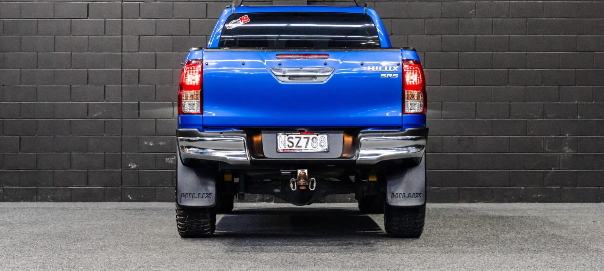 Vehicle Gallery Image
