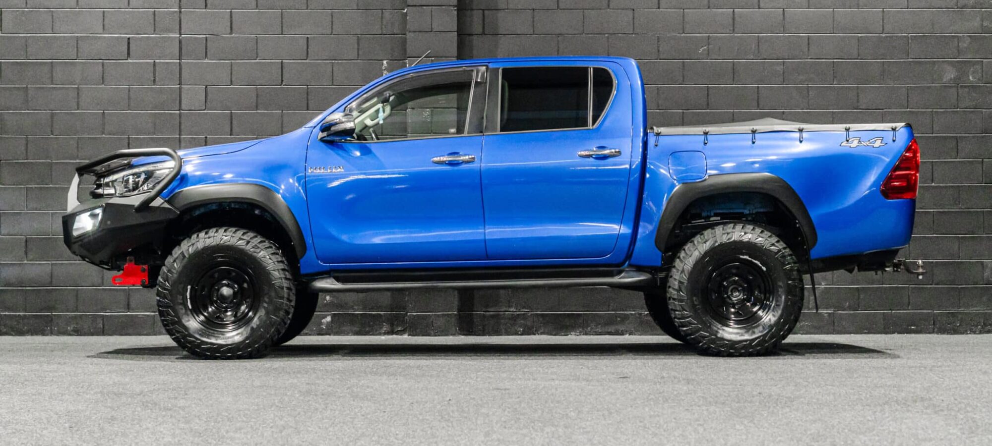 Vehicle Gallery Image