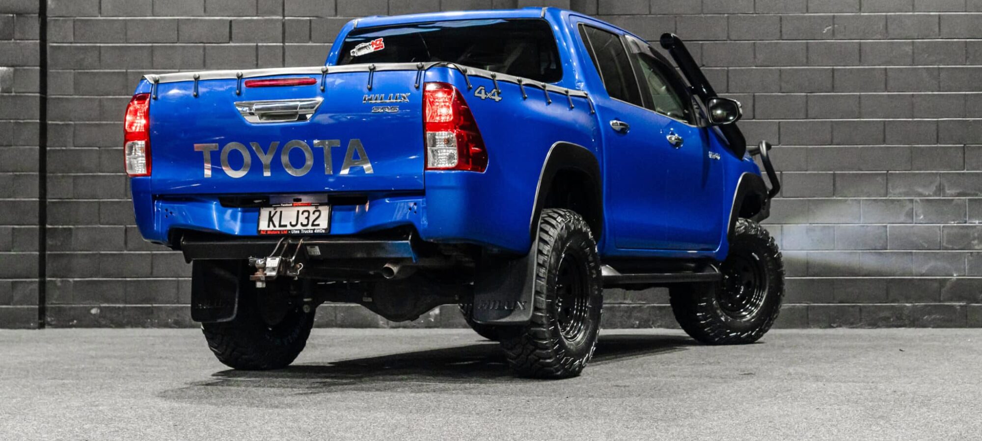 Vehicle Gallery Image