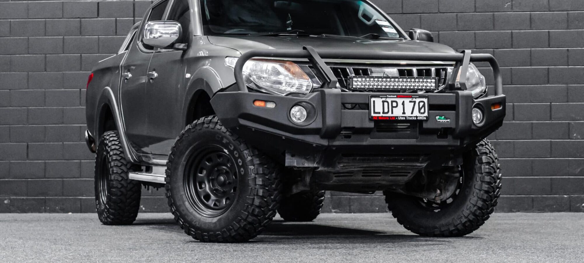 Vehicle Gallery Image