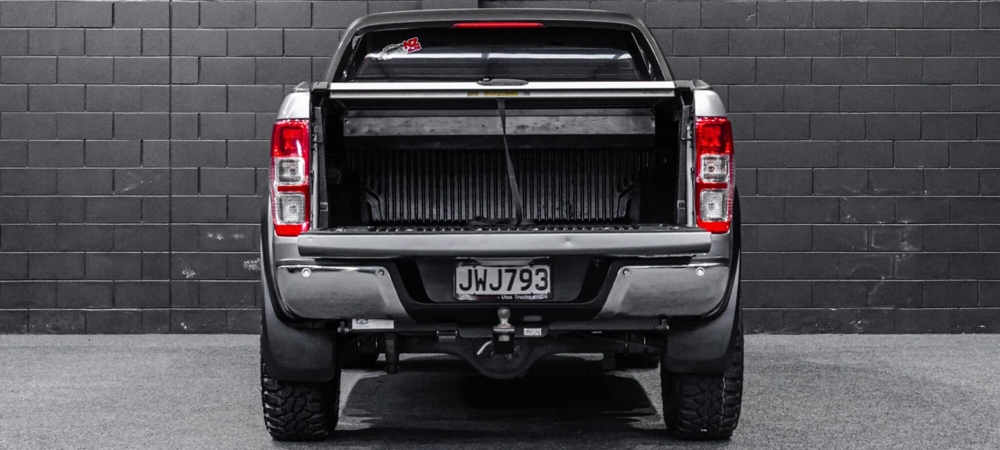 Vehicle Gallery Image