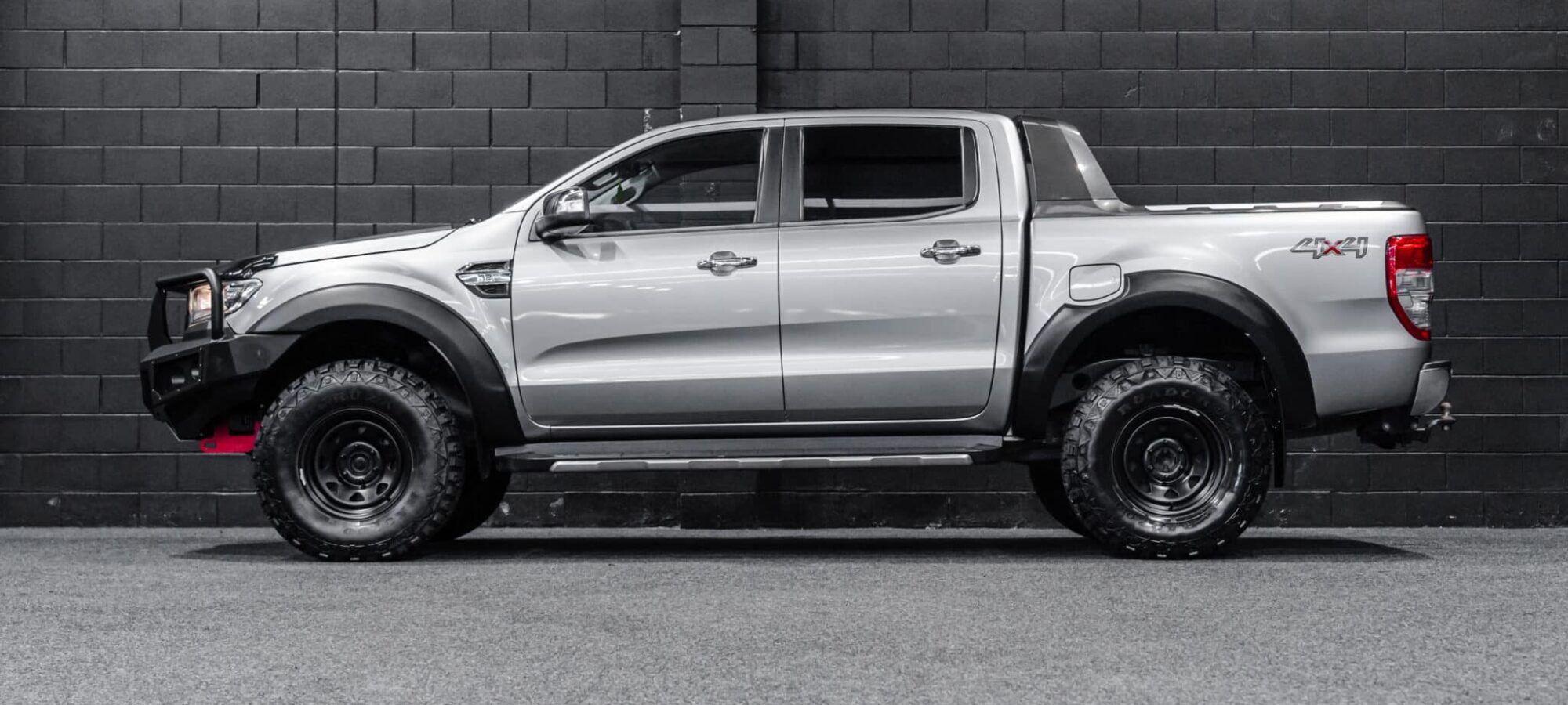 Vehicle Gallery Image