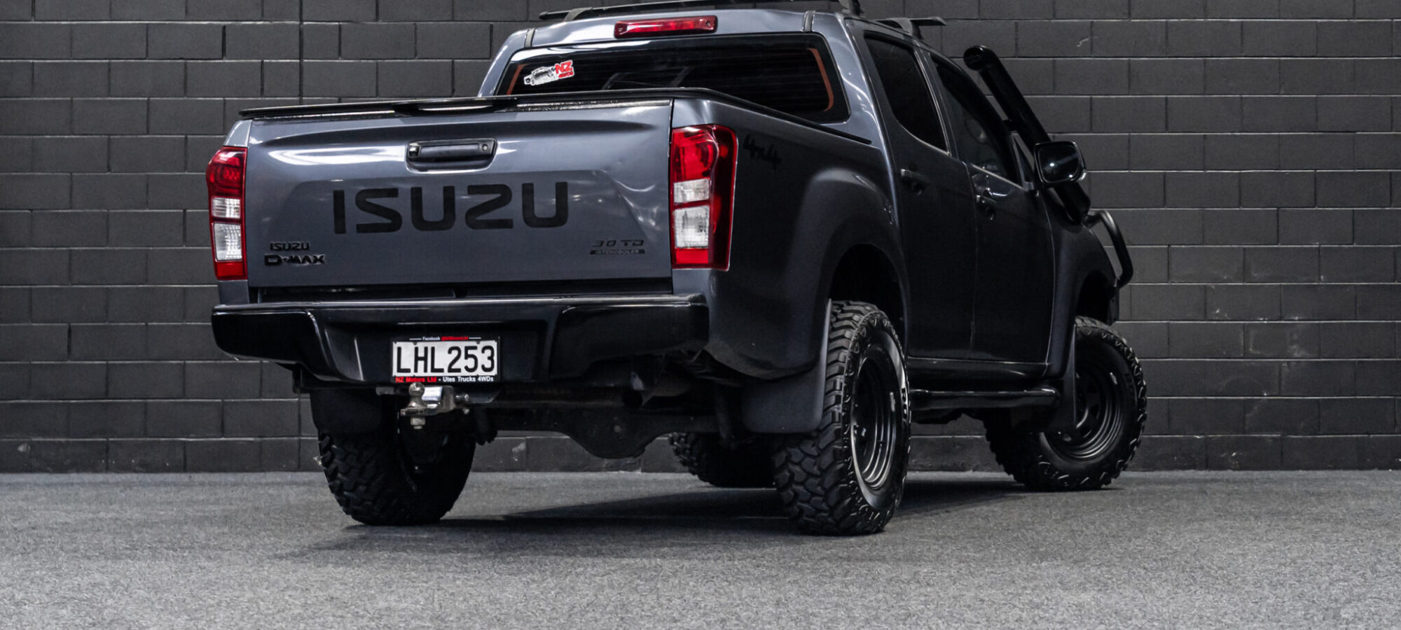 Vehicle Gallery Image