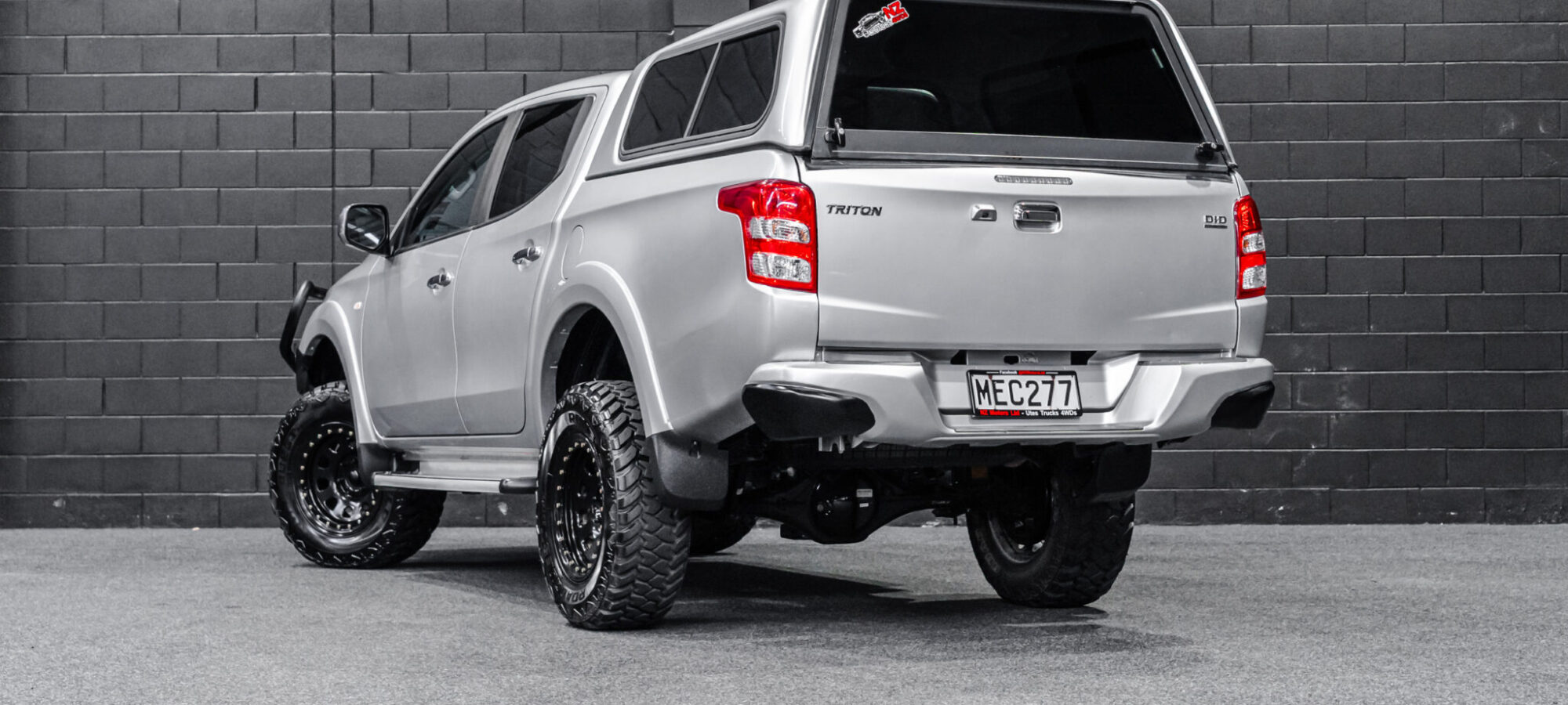 Vehicle Gallery Image