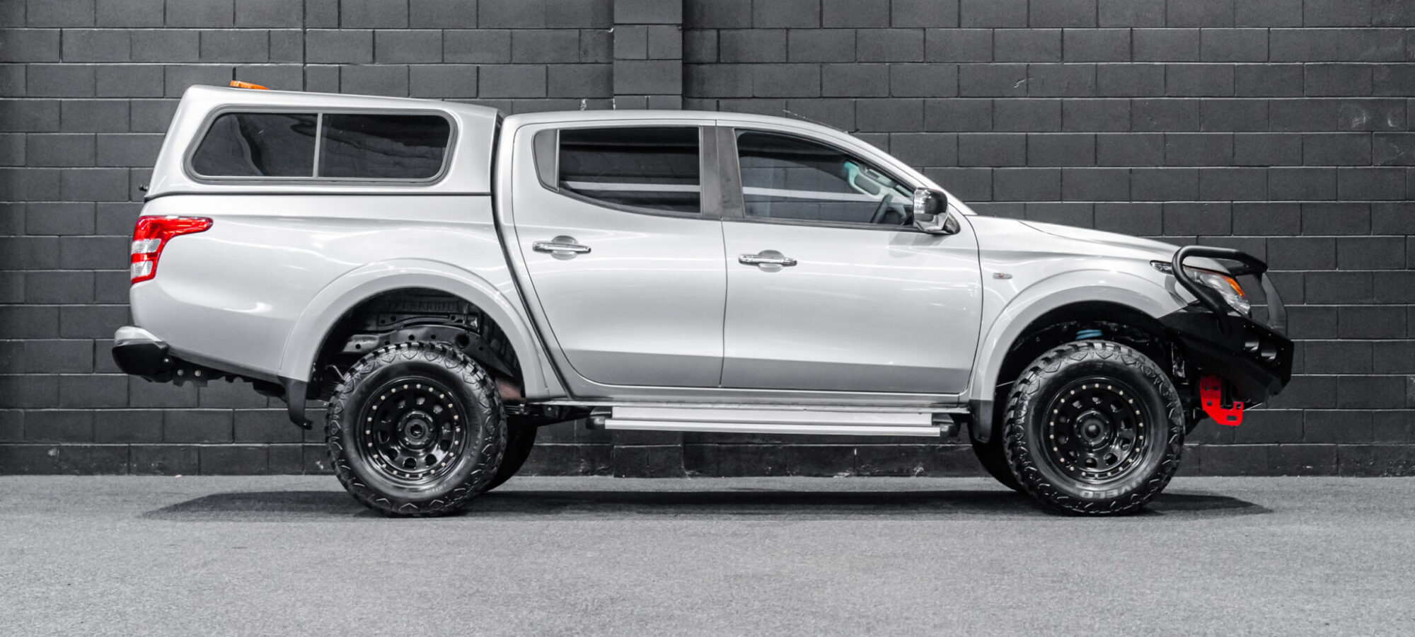 Vehicle Gallery Image