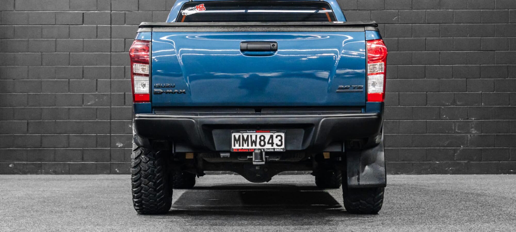 Vehicle Gallery Image