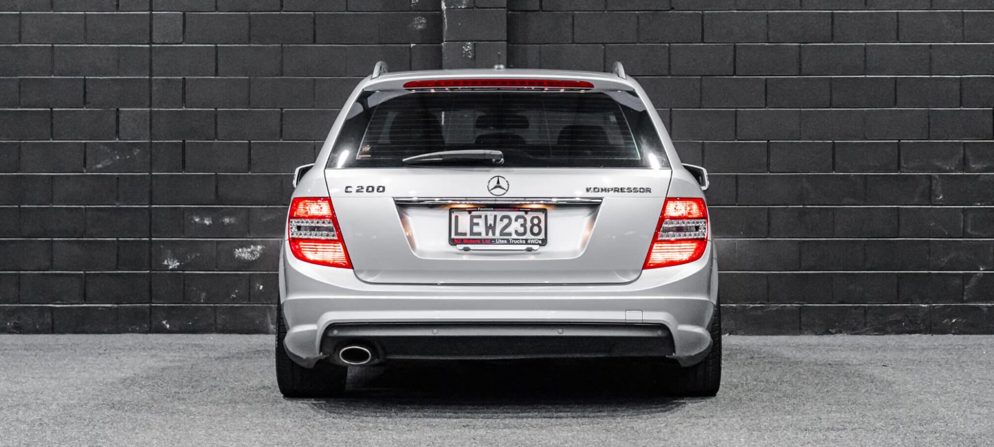 Vehicle Gallery Image