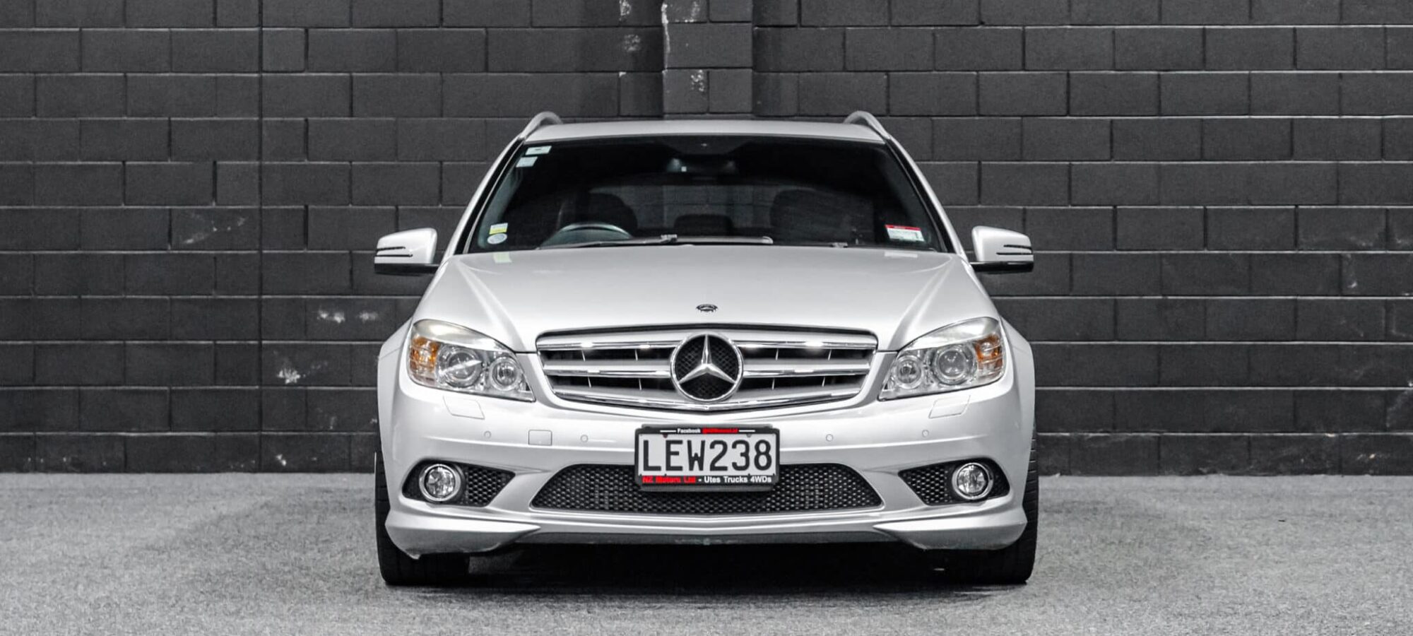 Vehicle Gallery Image