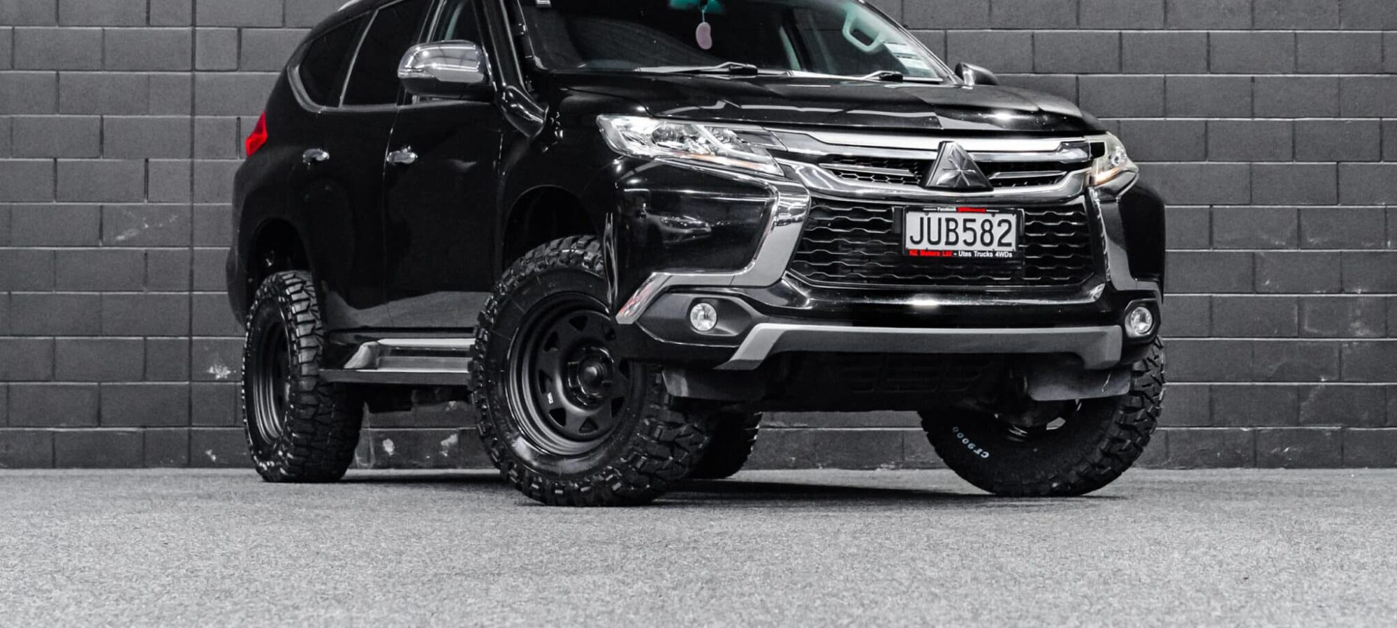 Vehicle Gallery Image