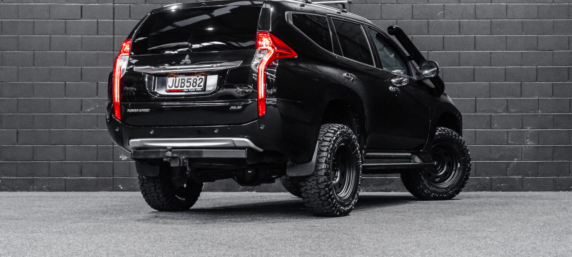 Vehicle Gallery Image