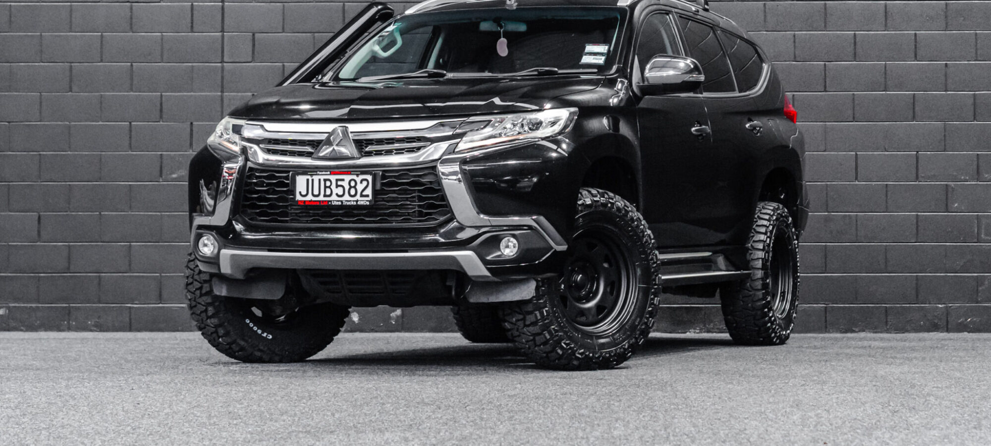 Vehicle Gallery Image