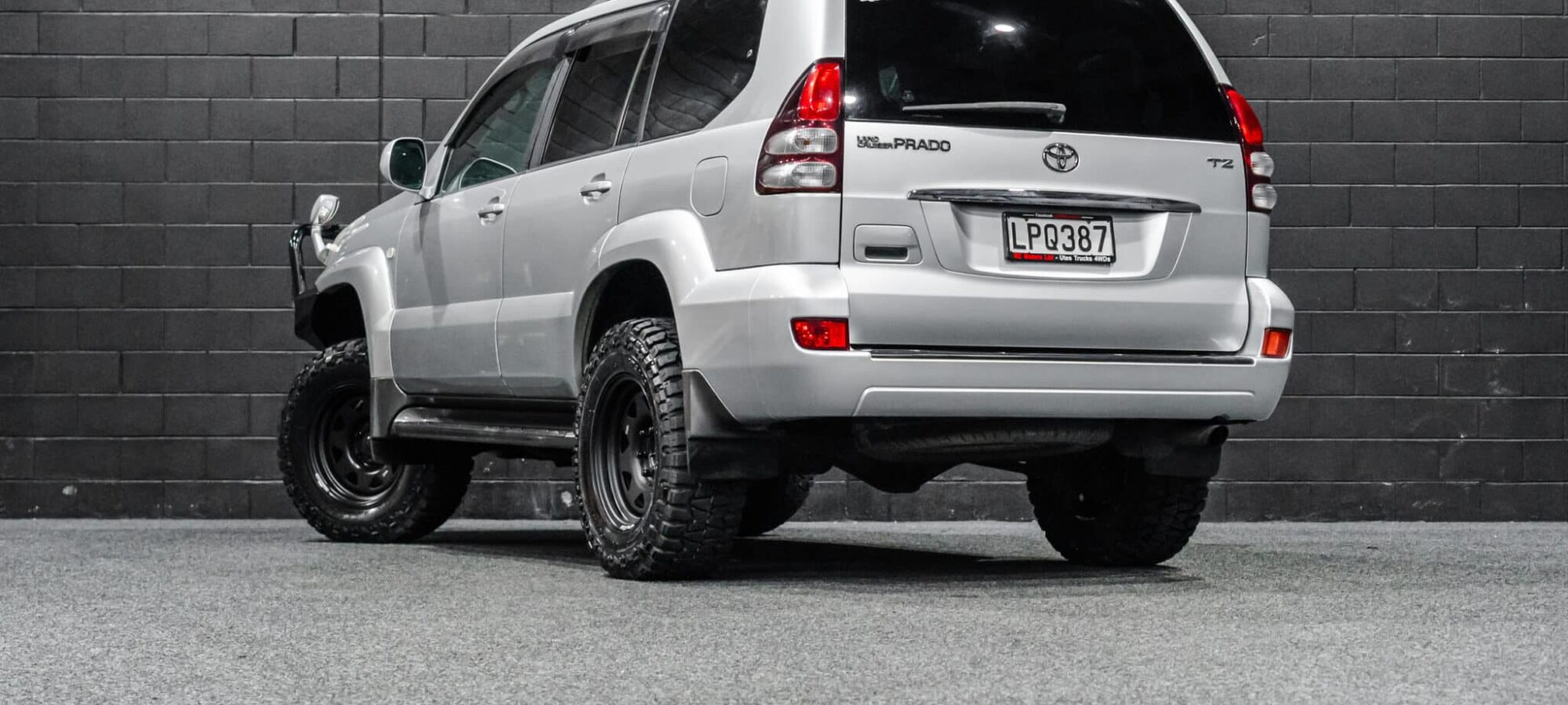 Vehicle Gallery Image
