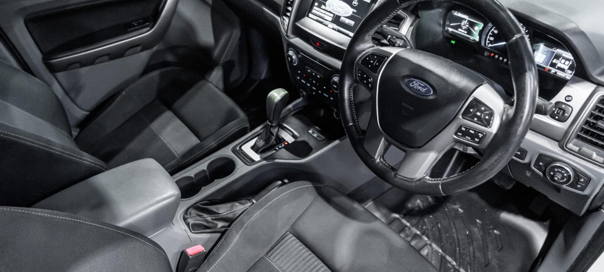 Vehicle Gallery Image