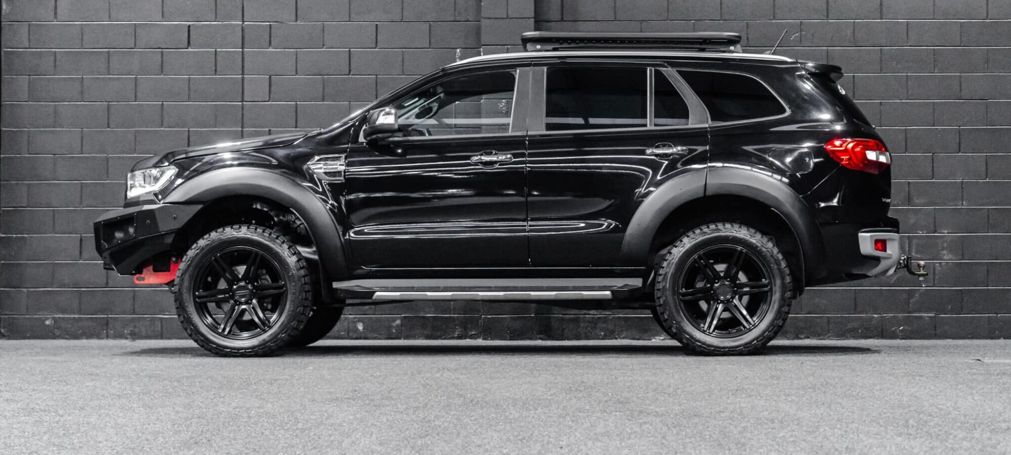 Vehicle Gallery Image