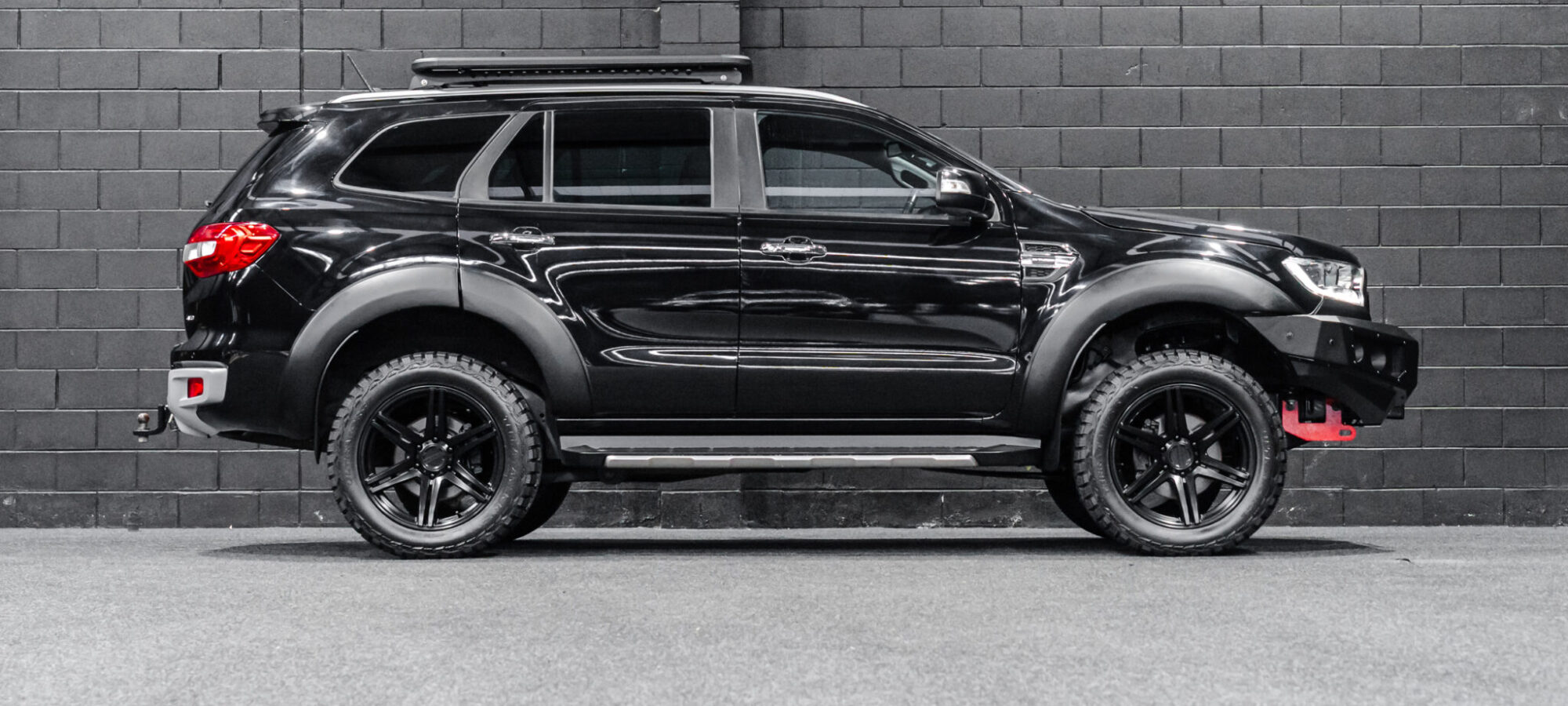 Vehicle Gallery Image