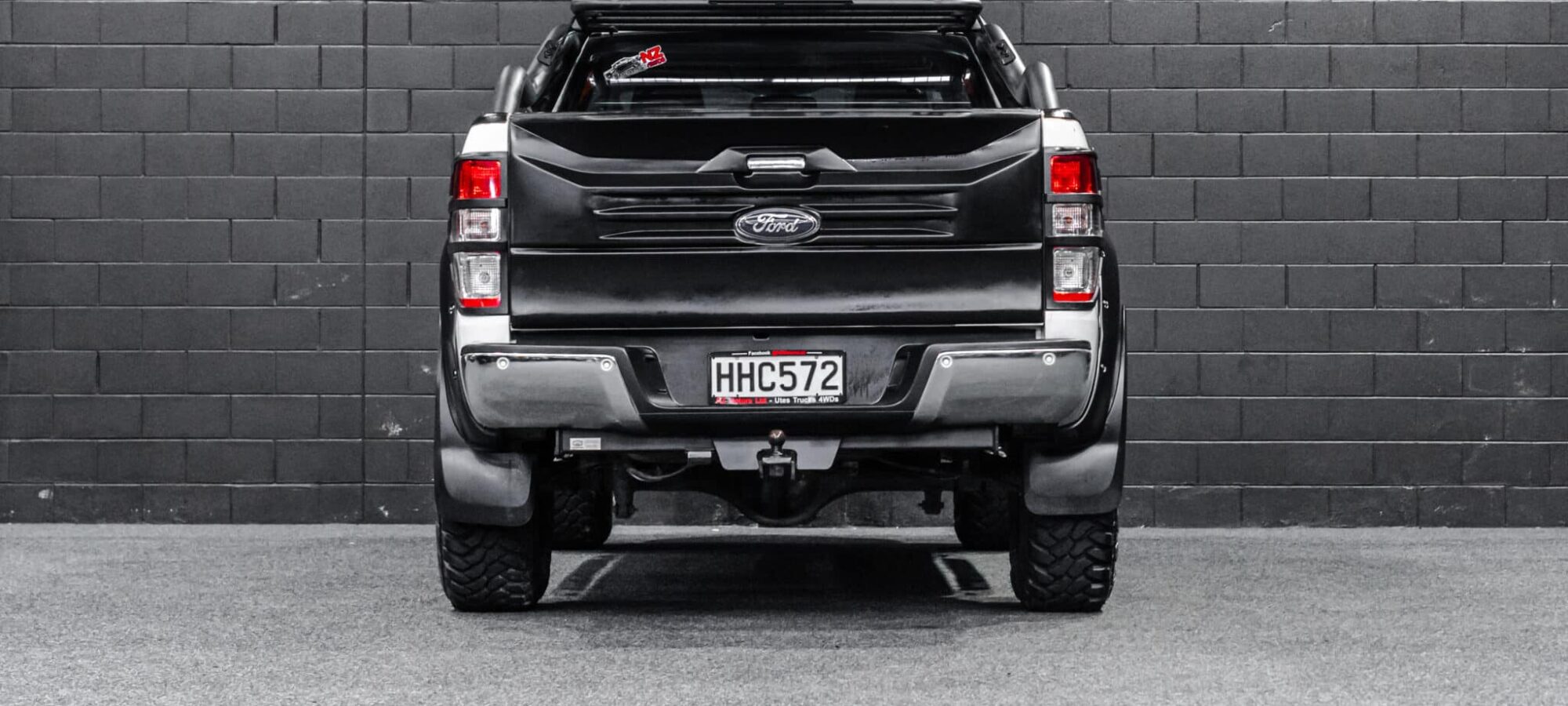 Vehicle Gallery Image