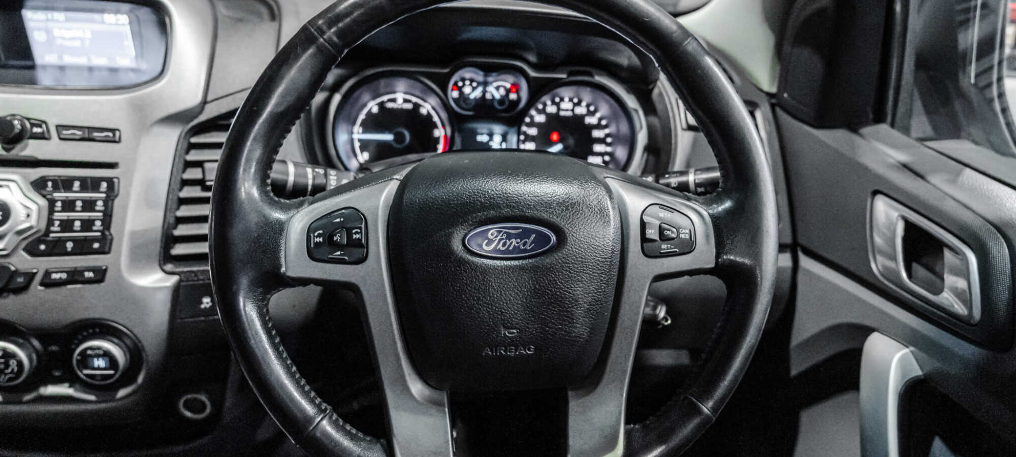 Vehicle Gallery Image