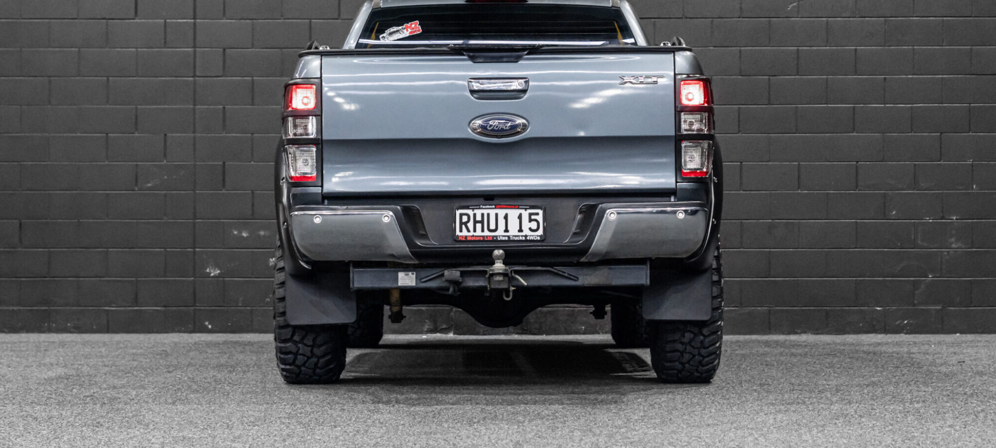 Vehicle Gallery Image
