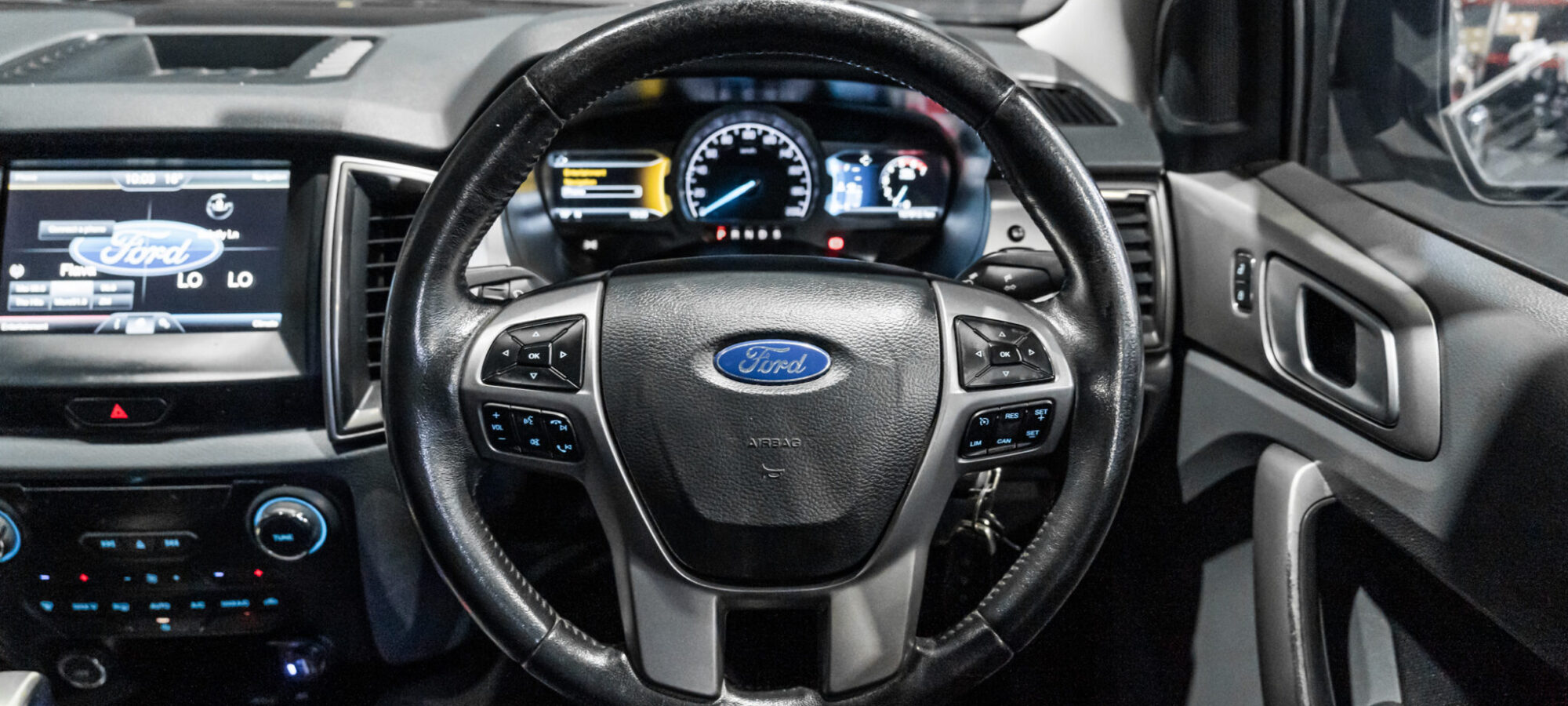 Vehicle Gallery Image