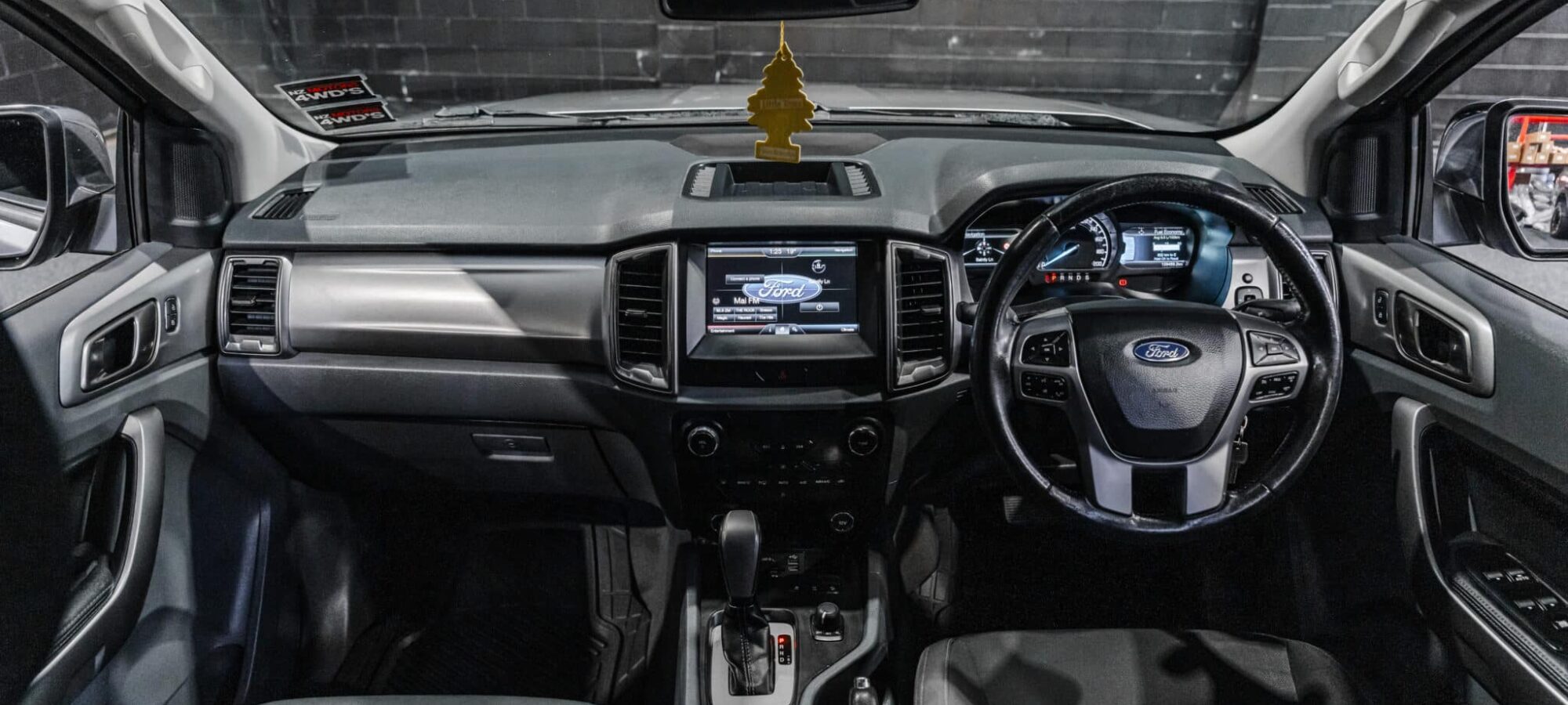 Vehicle Gallery Image