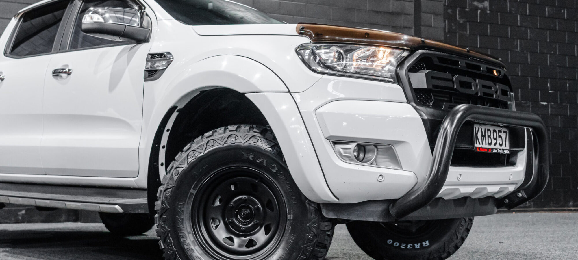 Vehicle Gallery Image