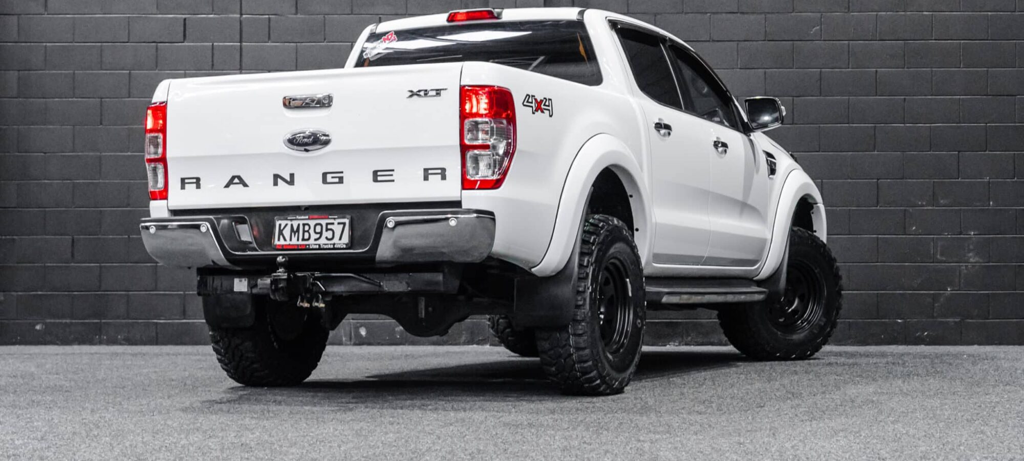 Vehicle Gallery Image
