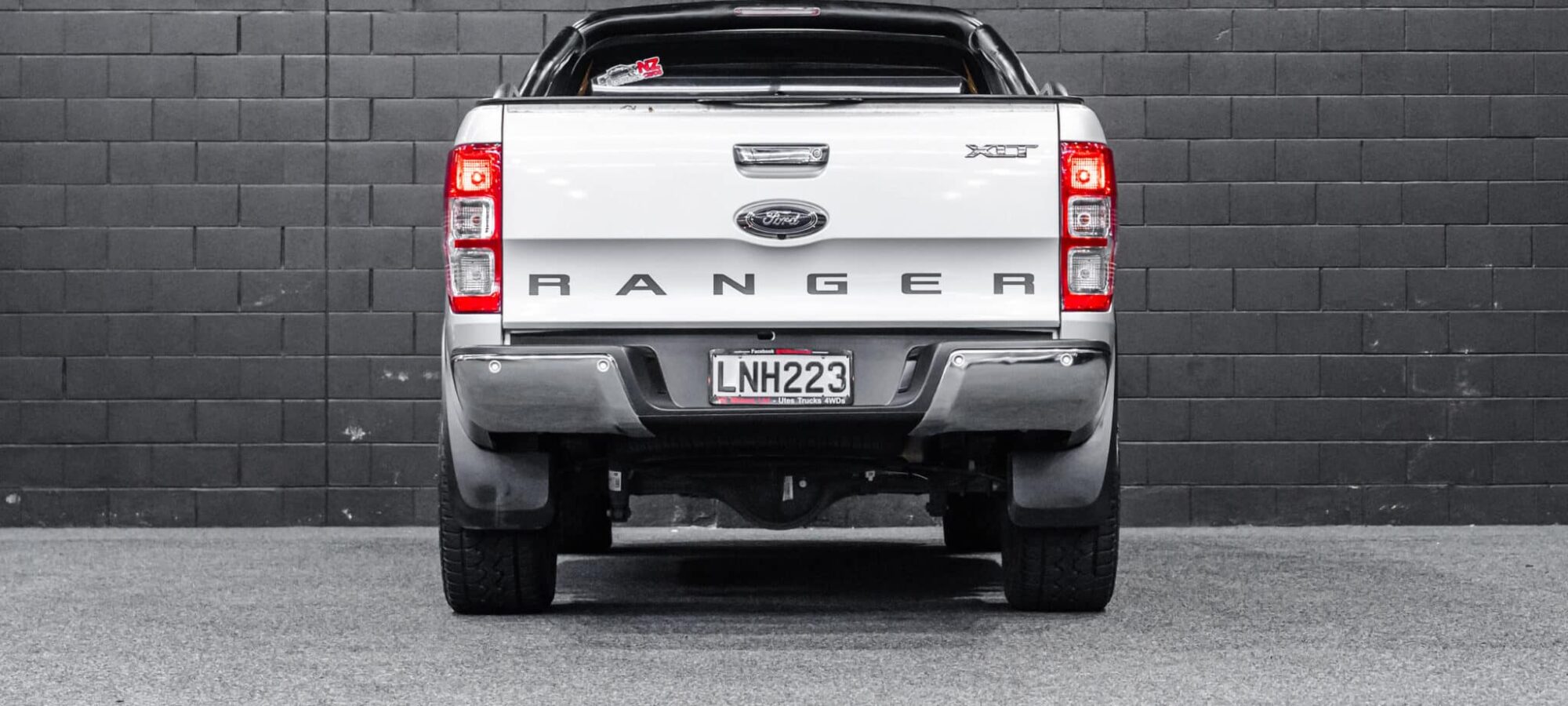 Vehicle Gallery Image