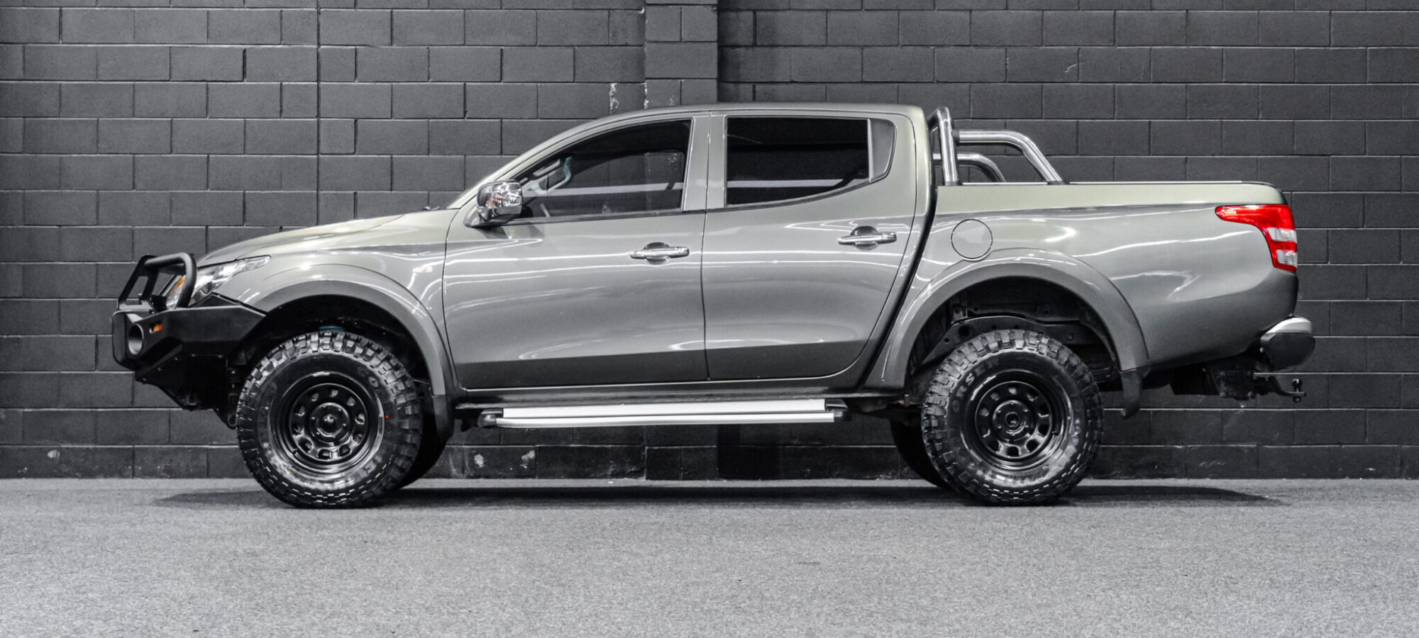 Vehicle Gallery Image