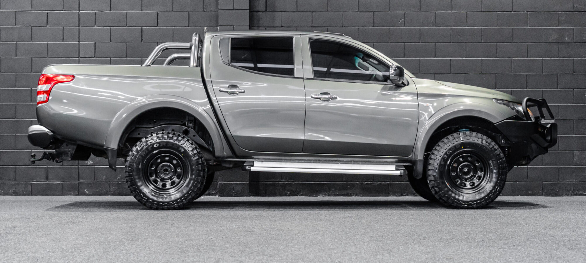 Vehicle Gallery Image