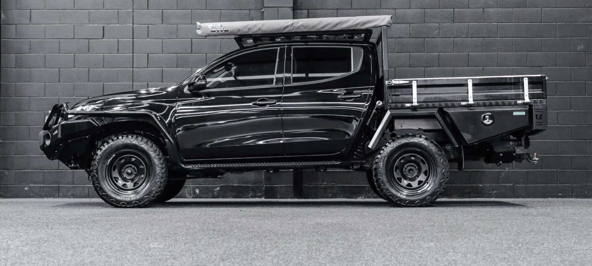 Vehicle Gallery Image