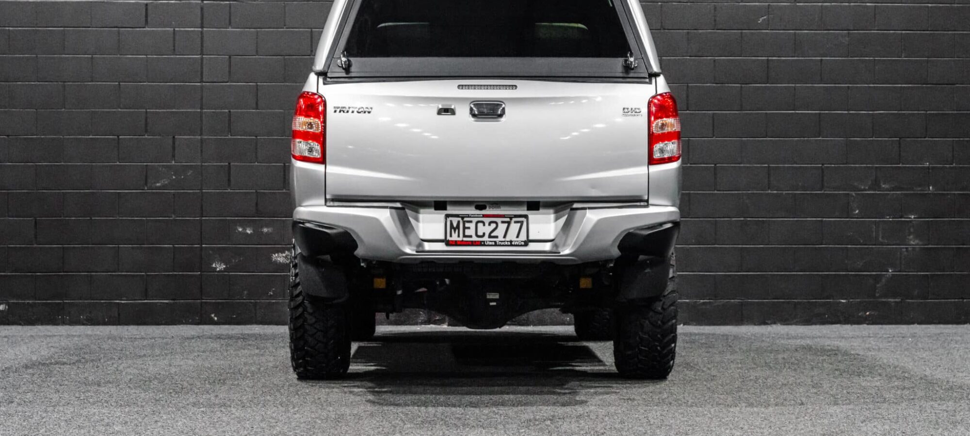 Vehicle Gallery Image