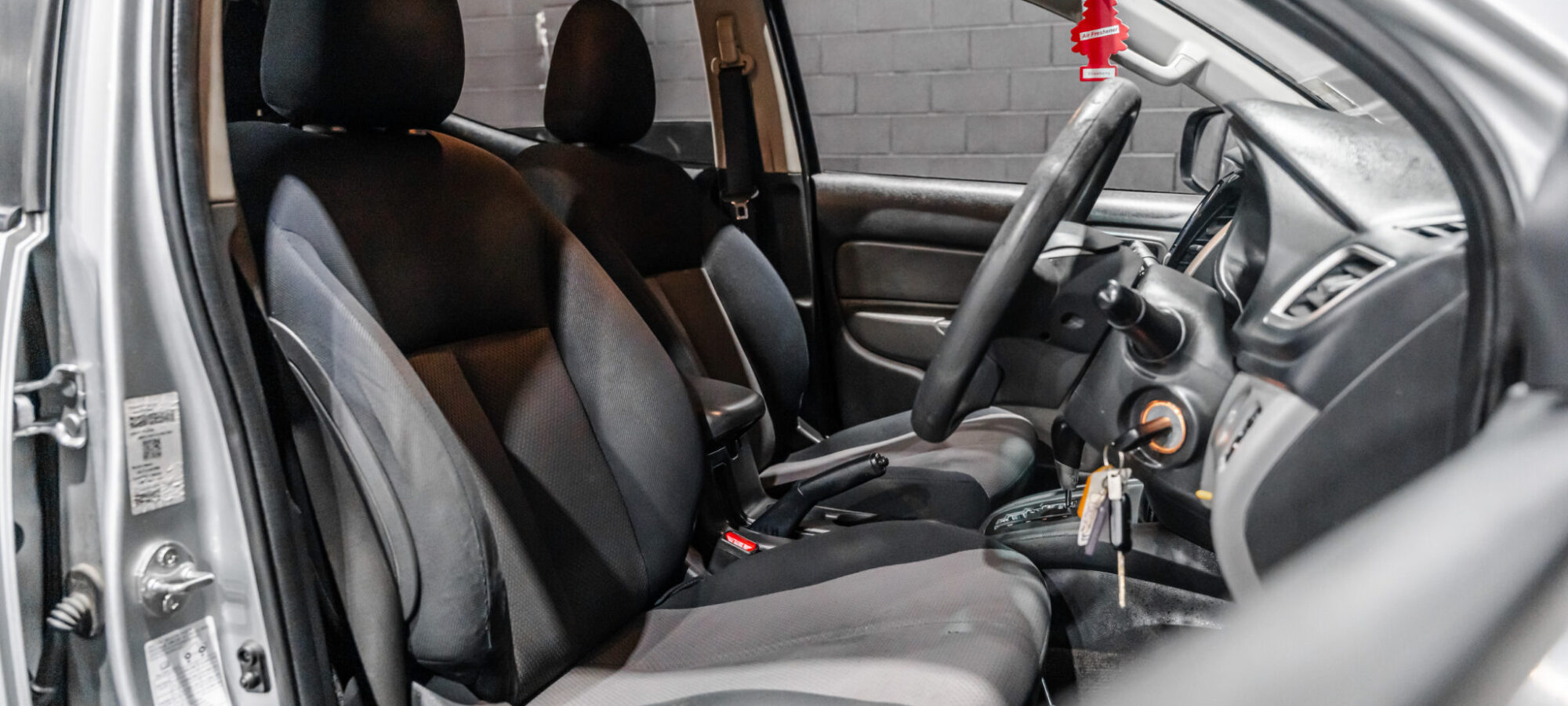 Vehicle Gallery Image