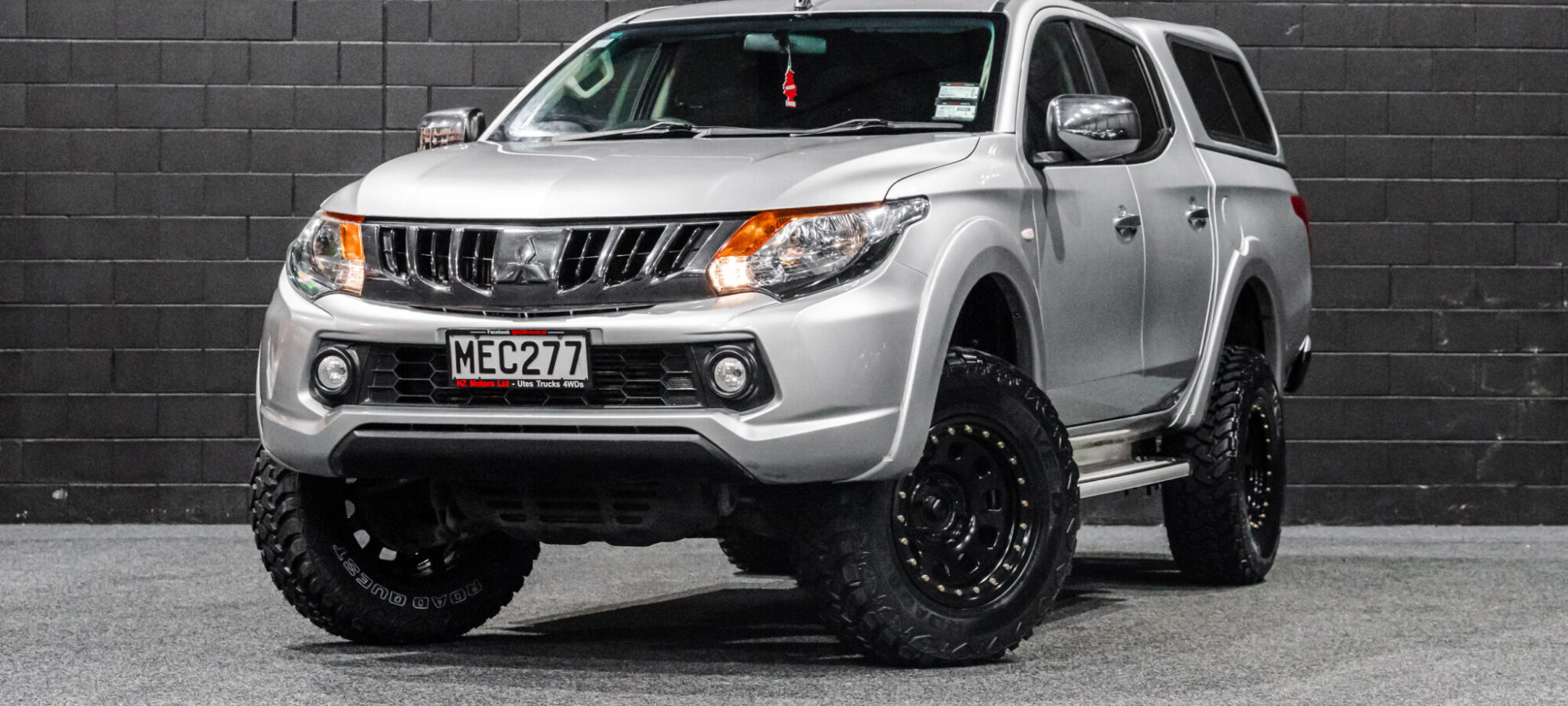Vehicle Gallery Image