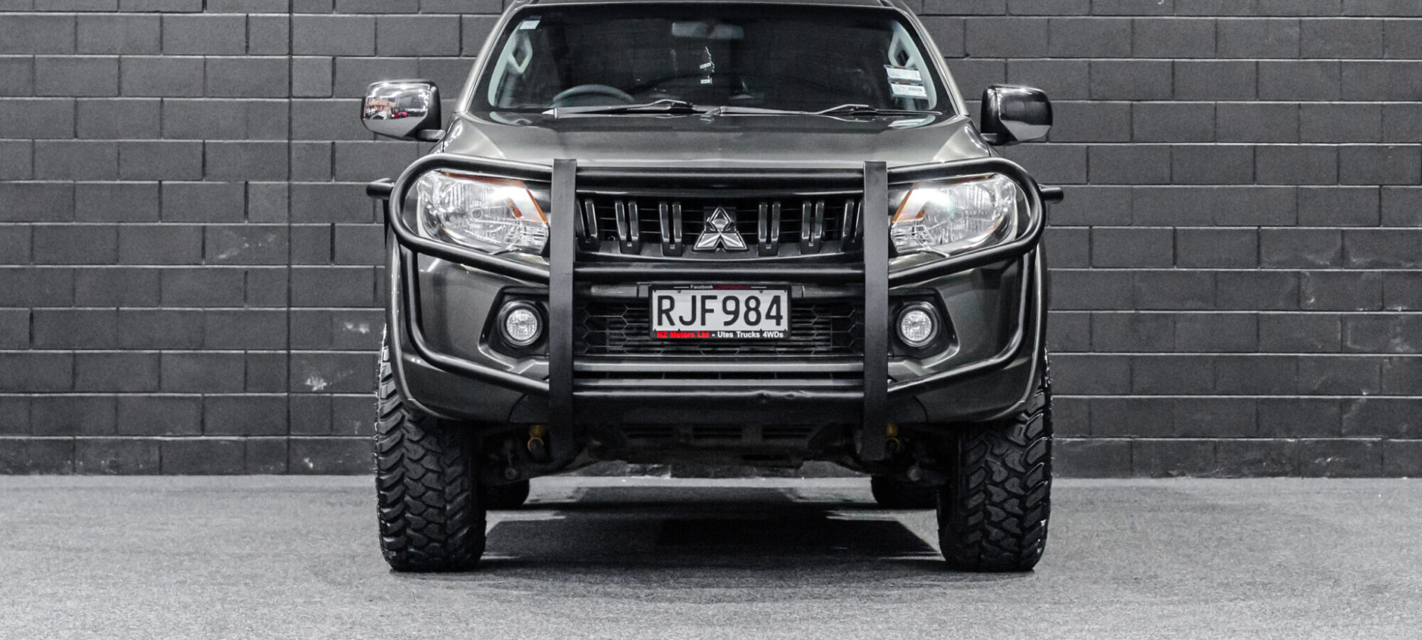 Vehicle Gallery Image