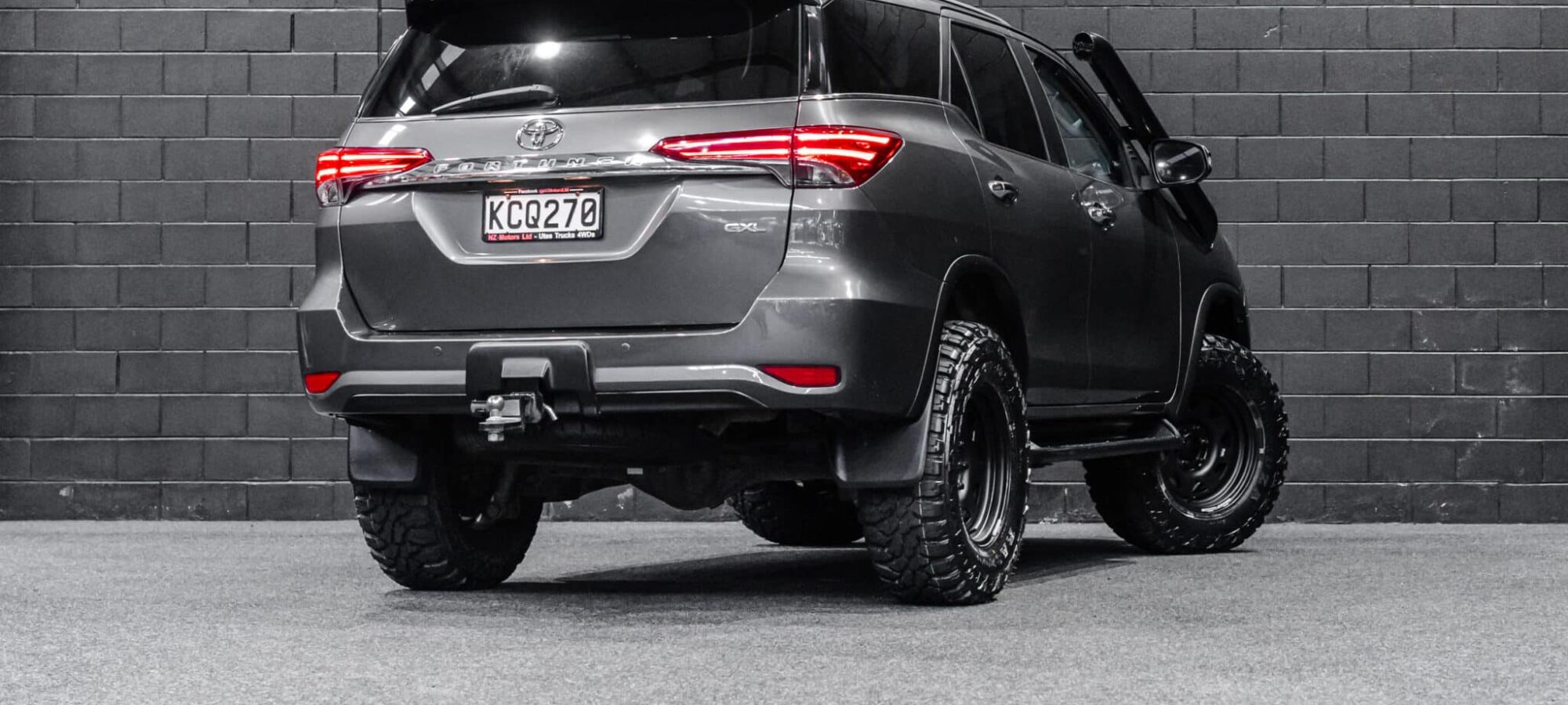 Vehicle Gallery Image