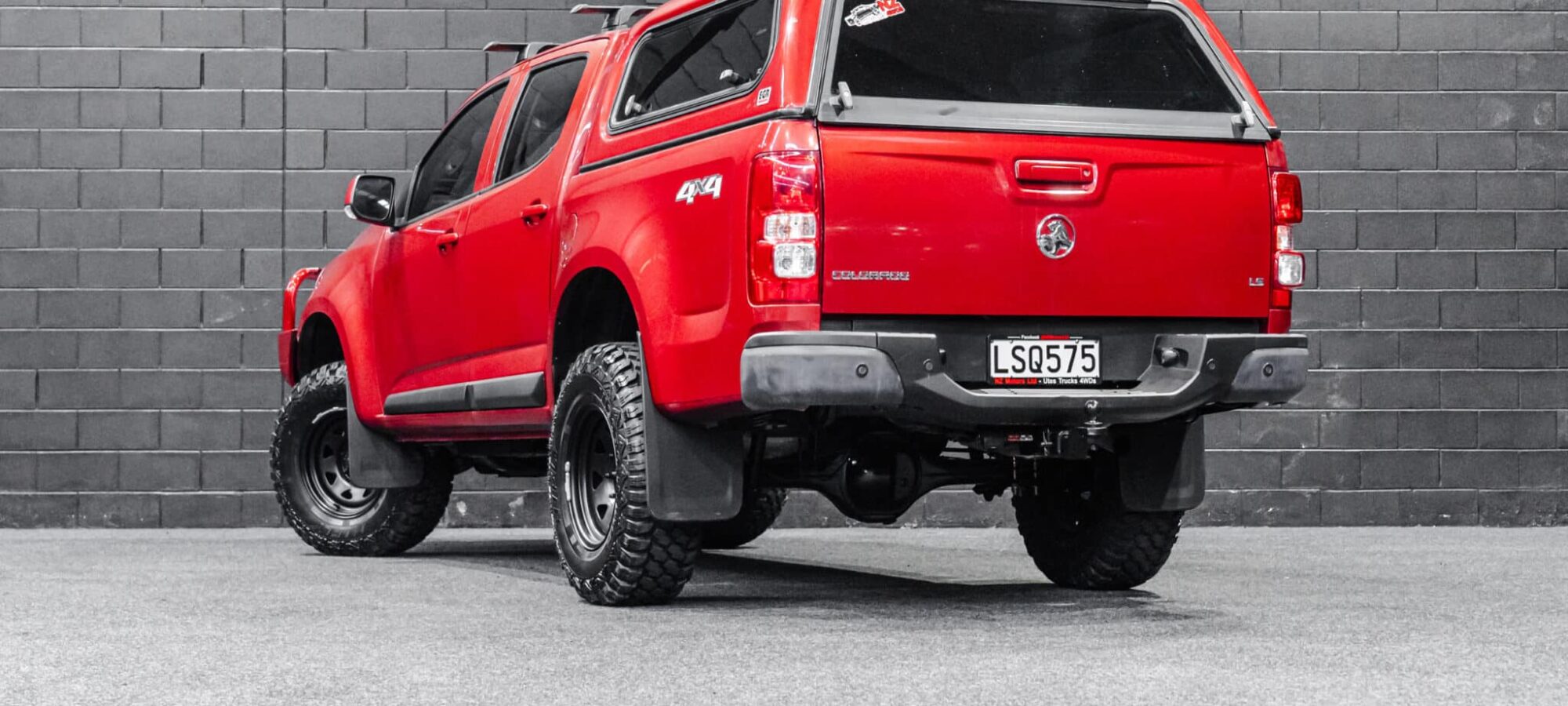 Vehicle Gallery Image