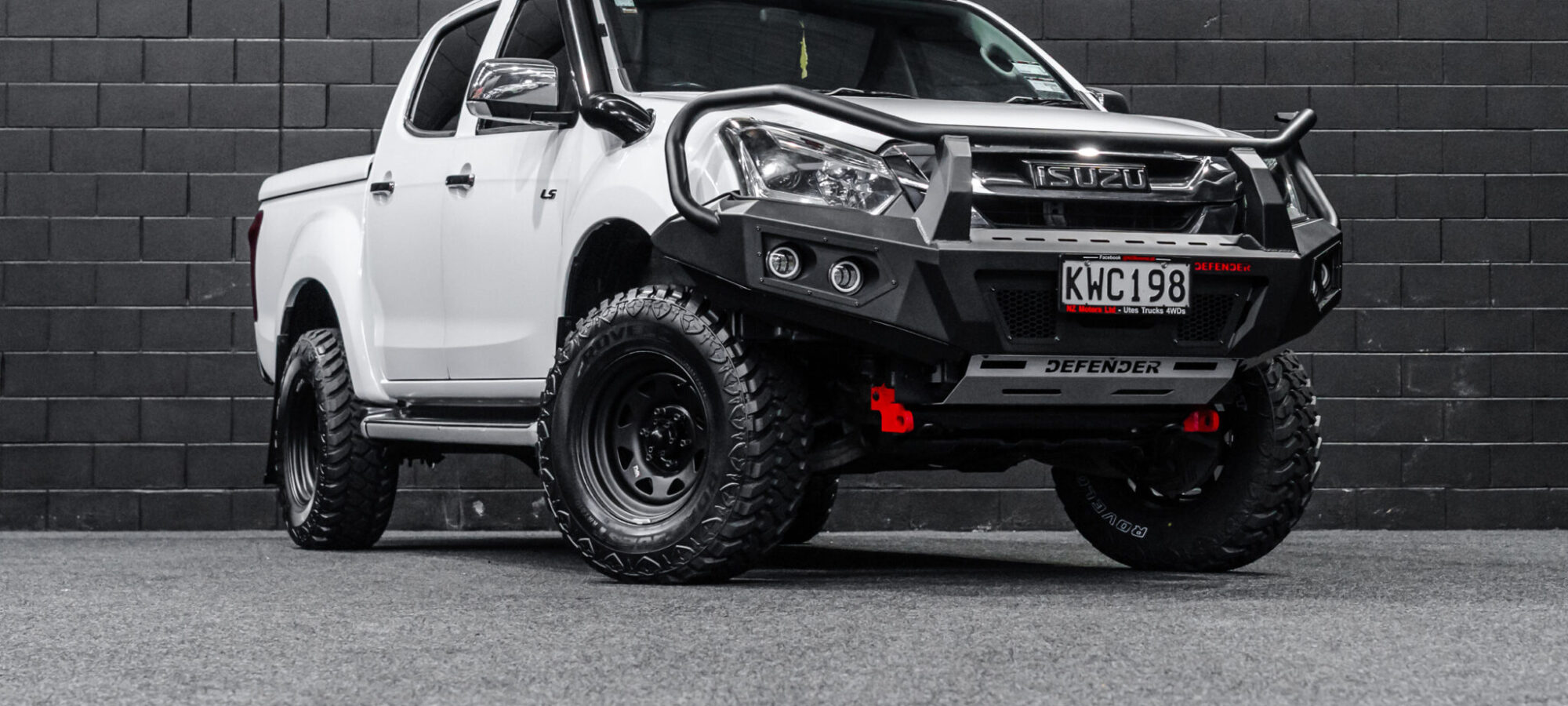 Vehicle Gallery Image