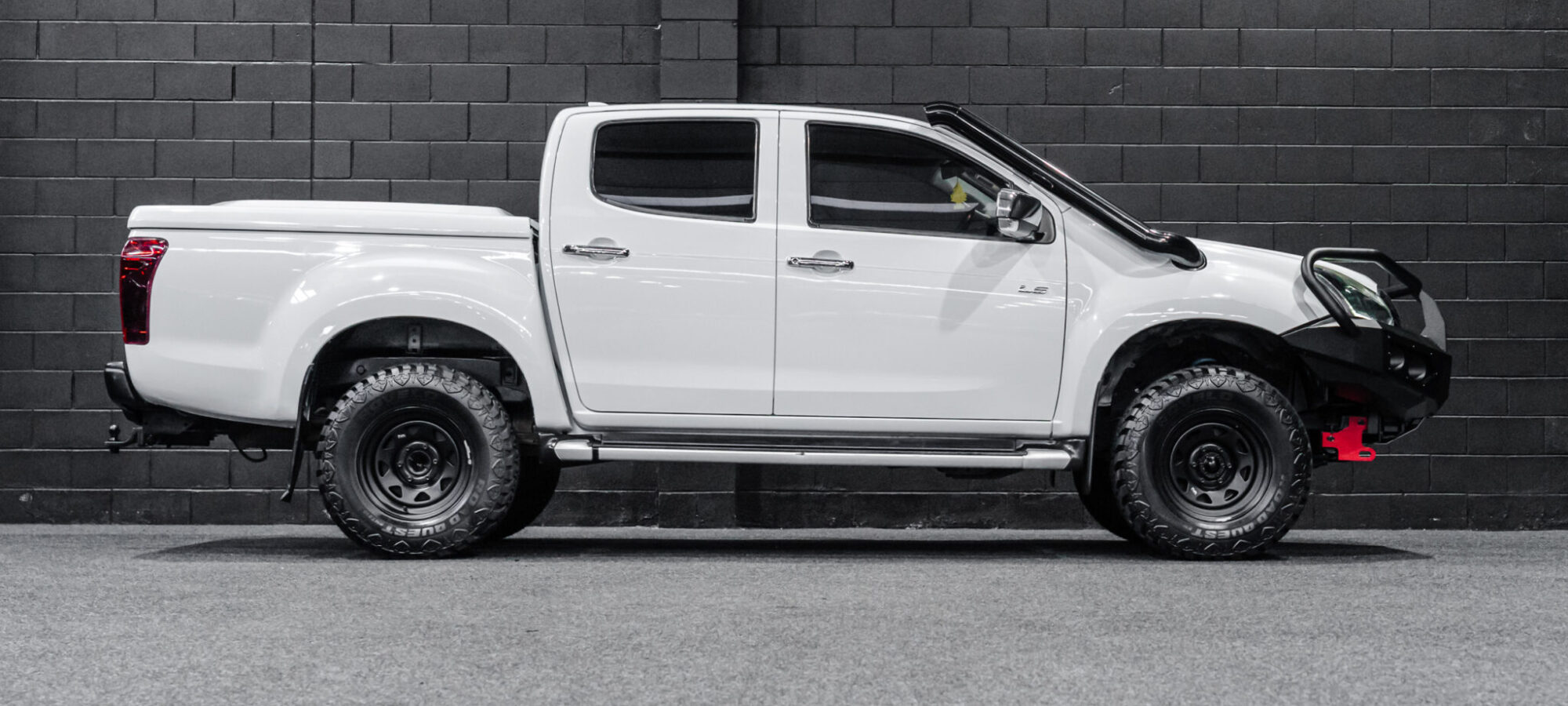 Vehicle Gallery Image