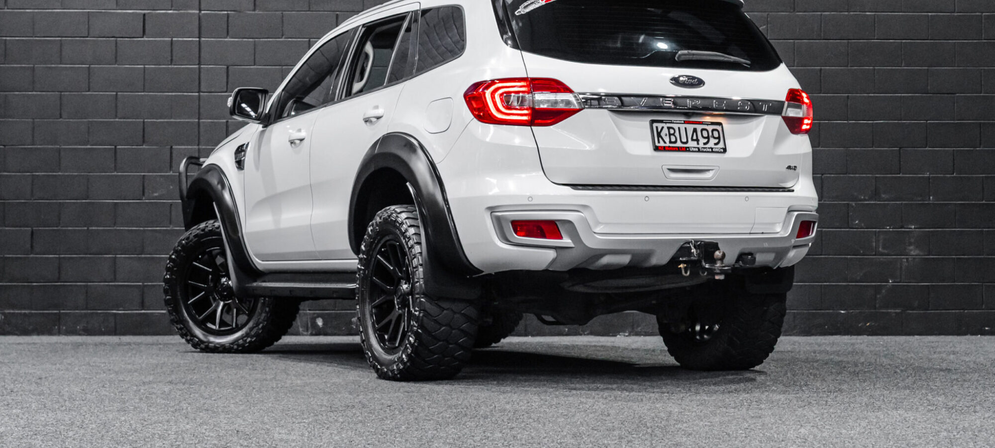 Vehicle Gallery Image