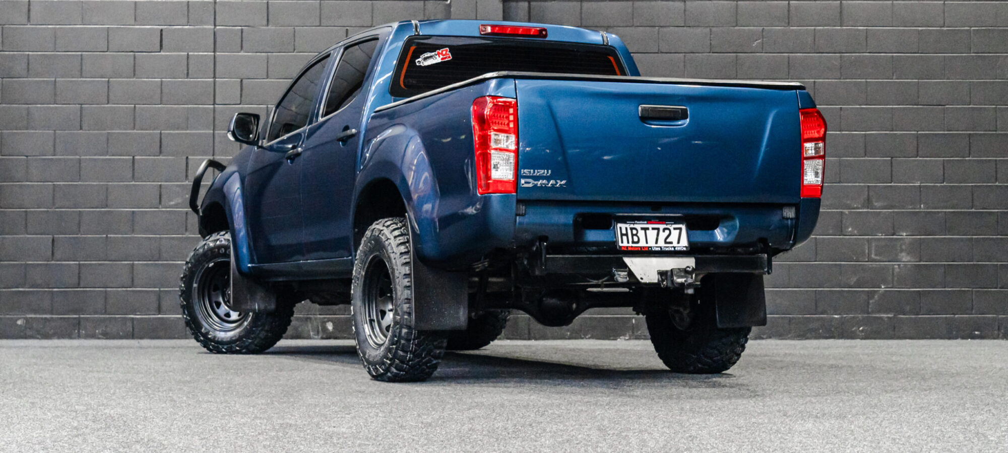 Vehicle Gallery Image