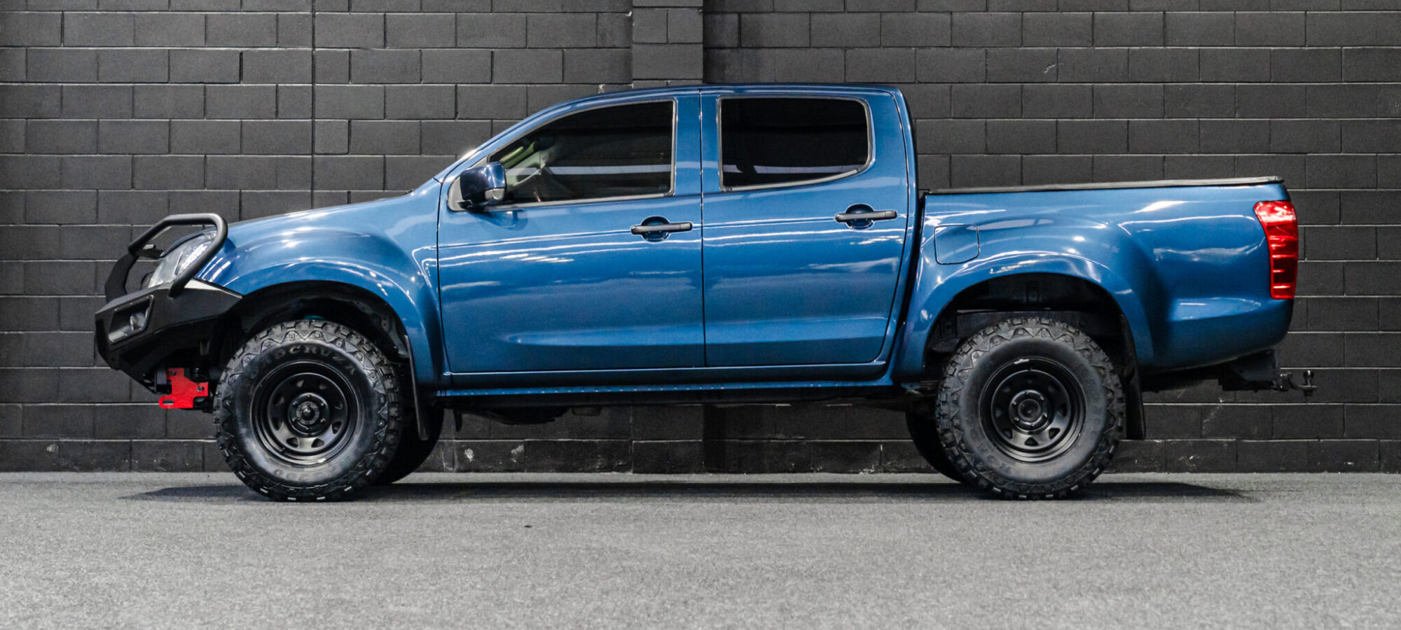 Vehicle Gallery Image