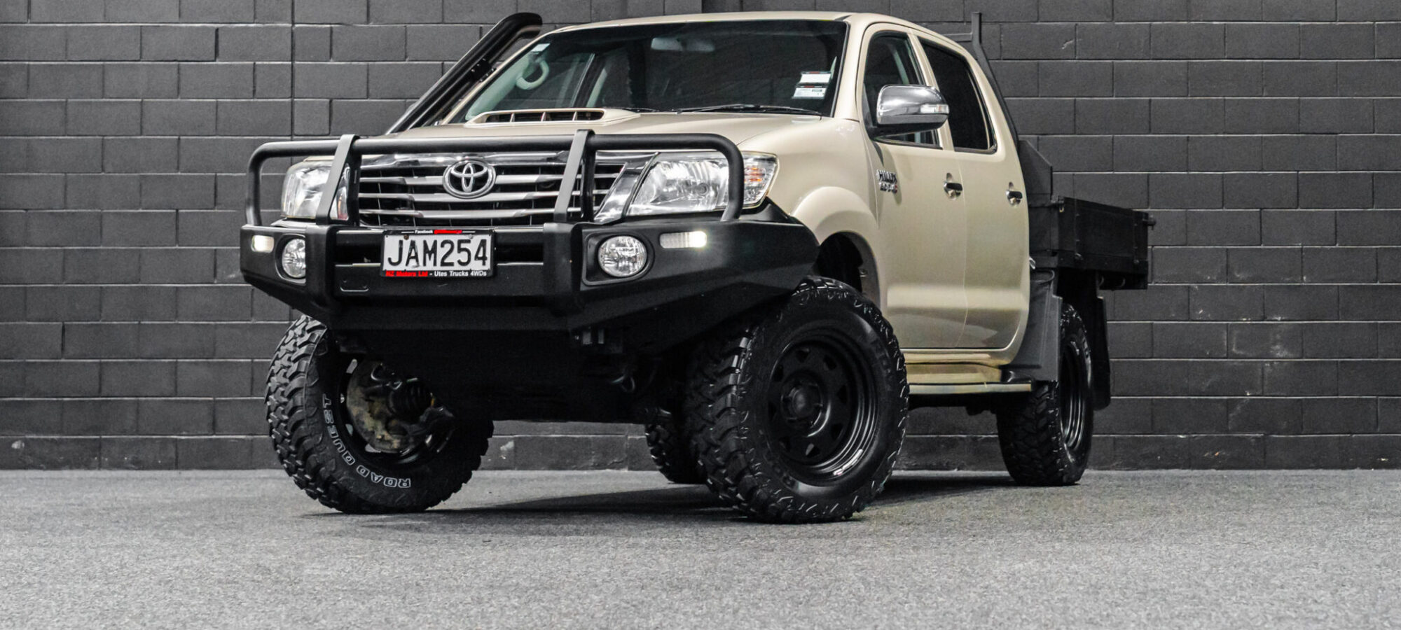 Vehicle Gallery Image