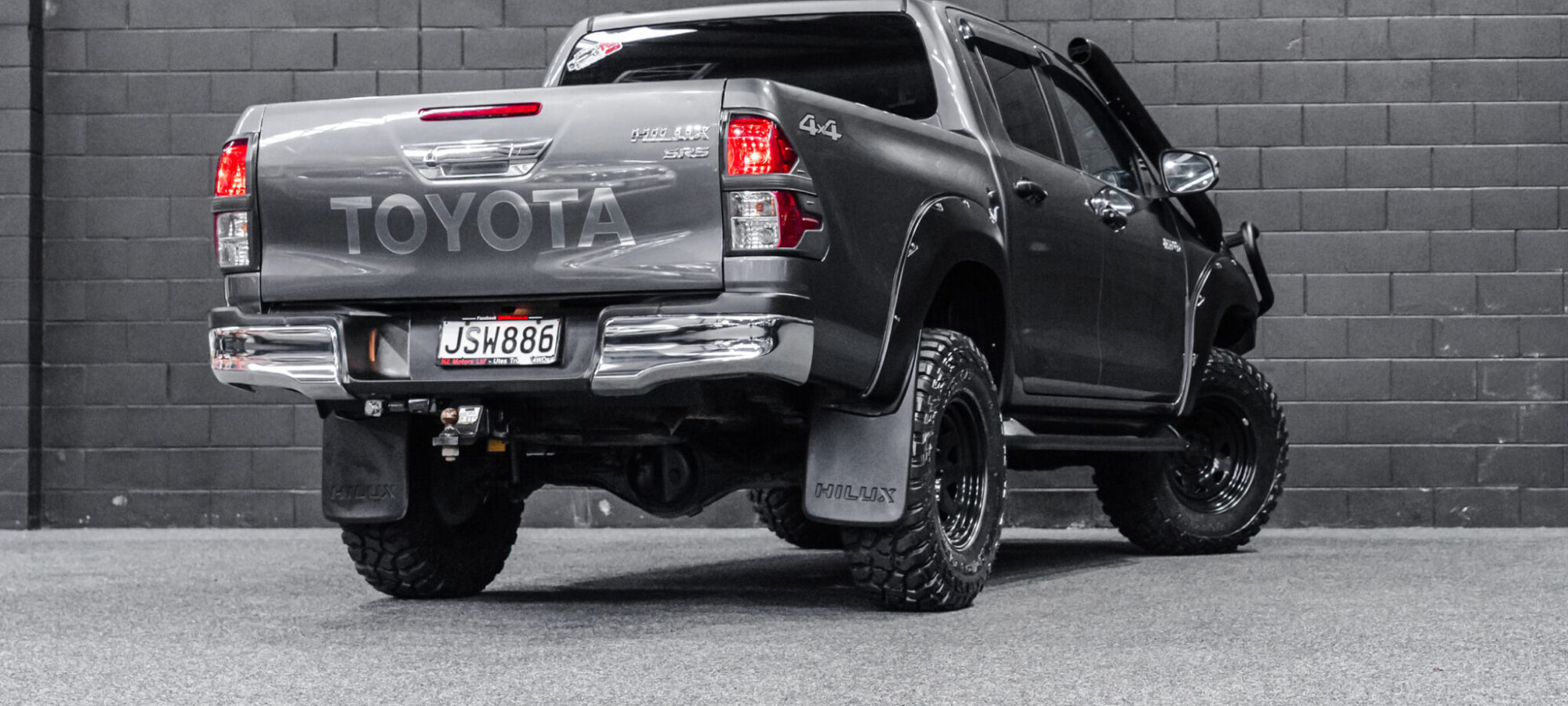 Vehicle Gallery Image