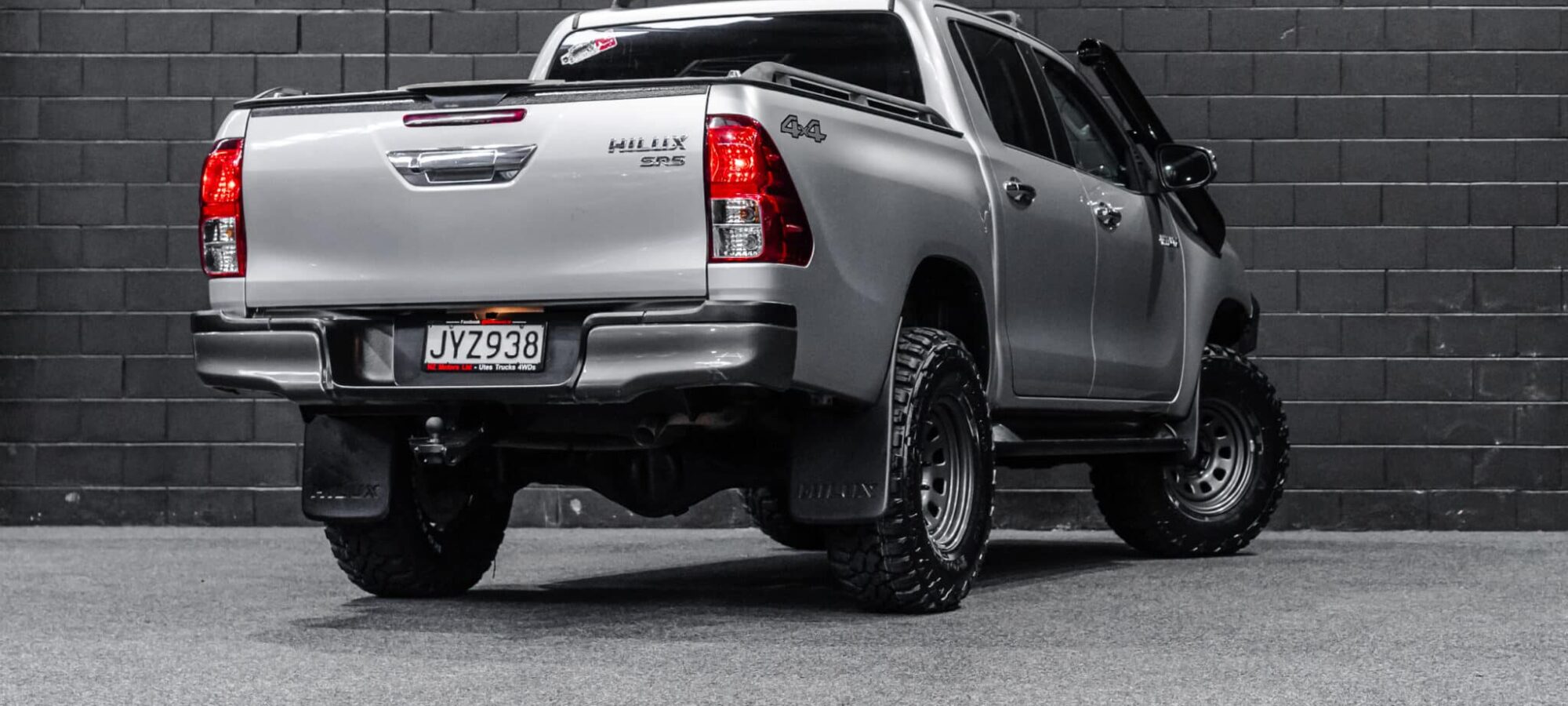 Vehicle Gallery Image