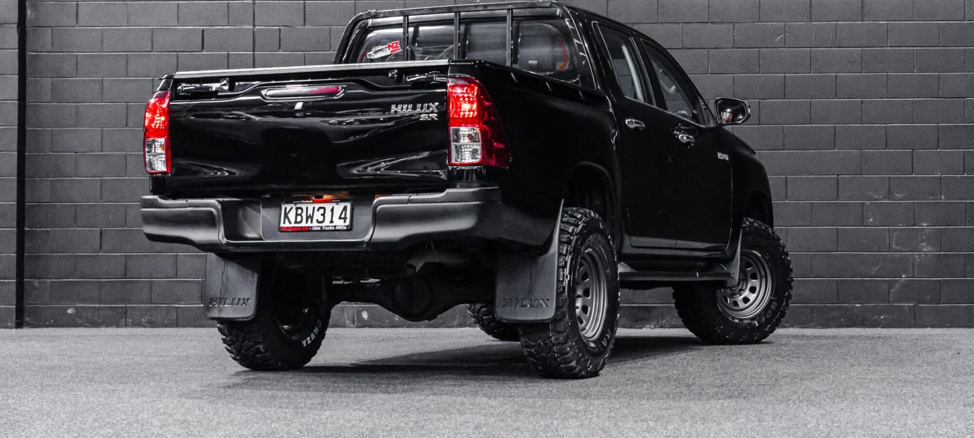 Vehicle Gallery Image