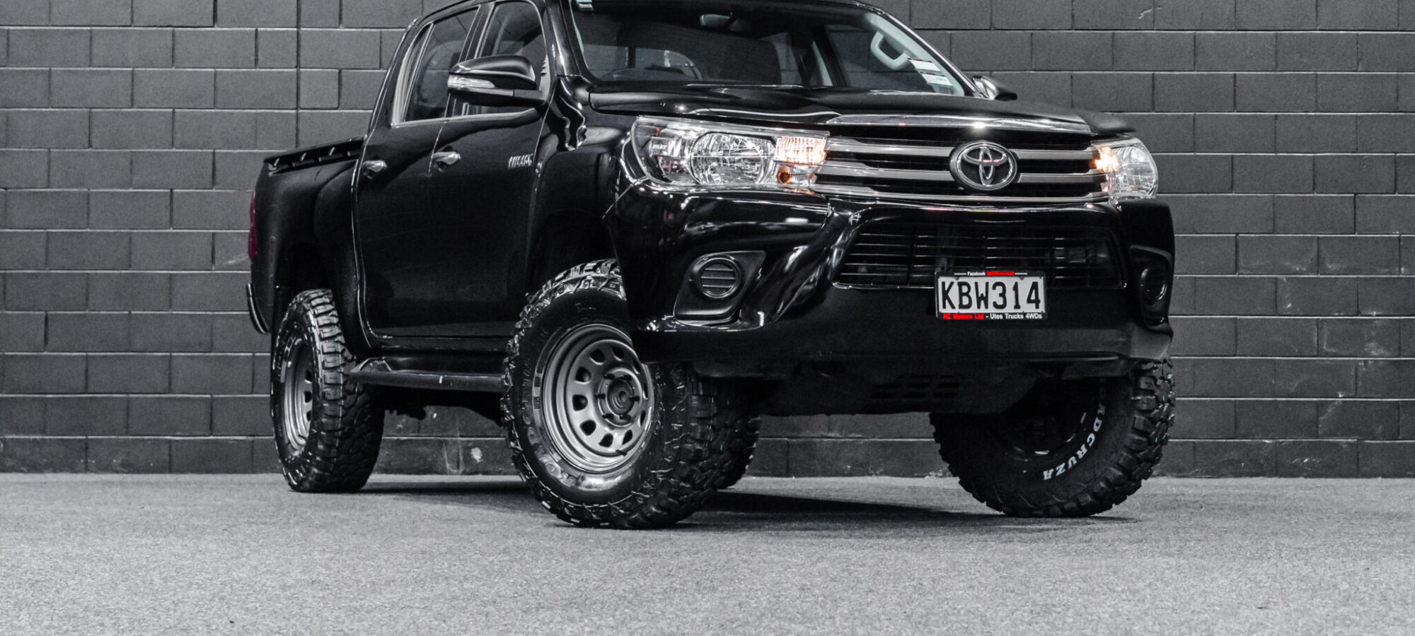 Vehicle Gallery Image