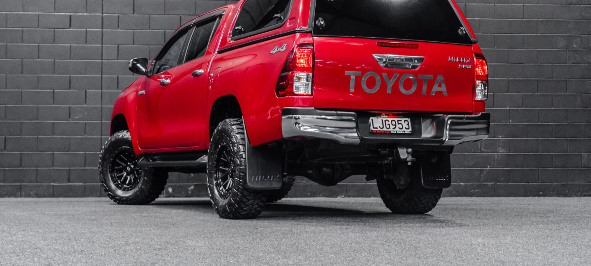 Vehicle Gallery Image