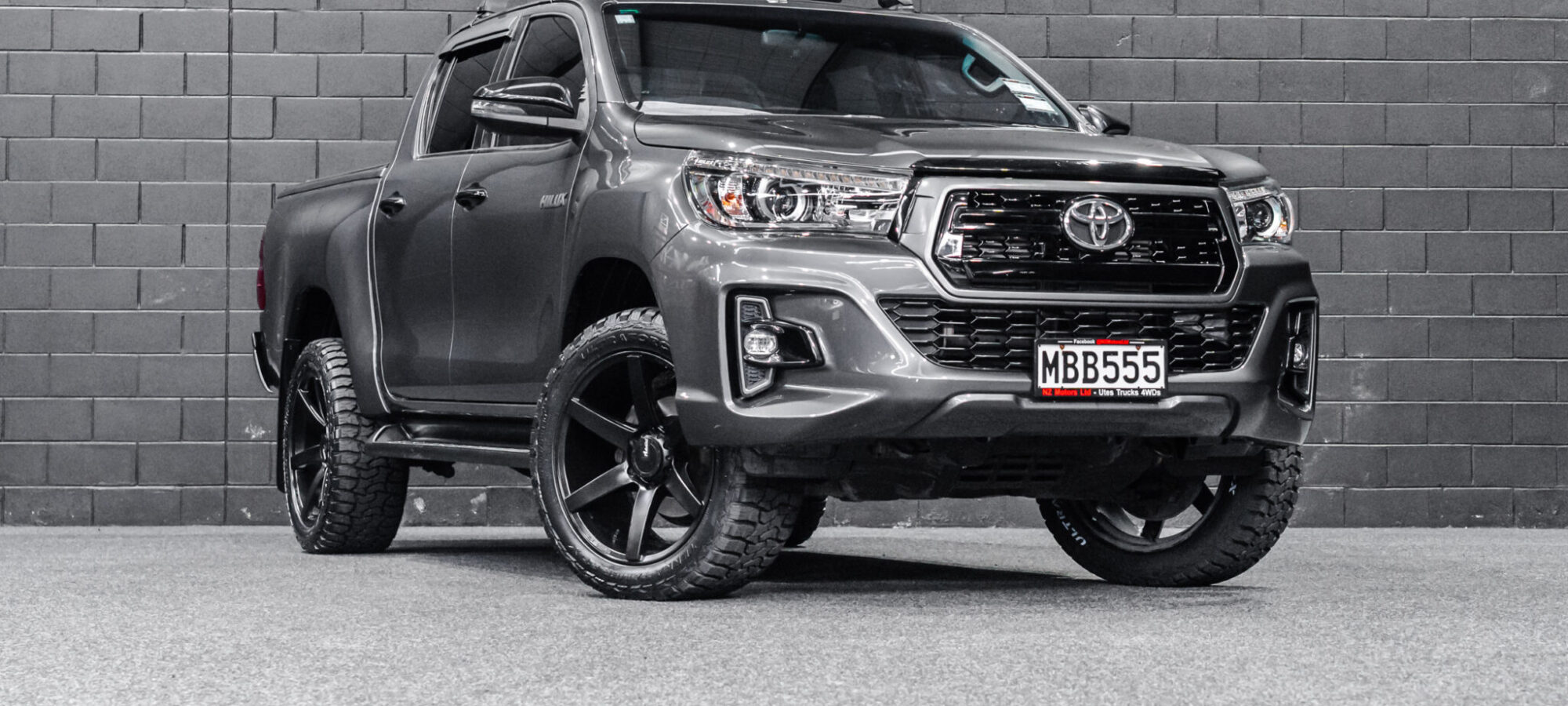 Vehicle Gallery Image